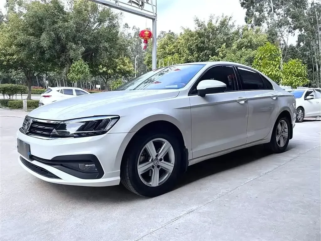 Volkswagen Lamando