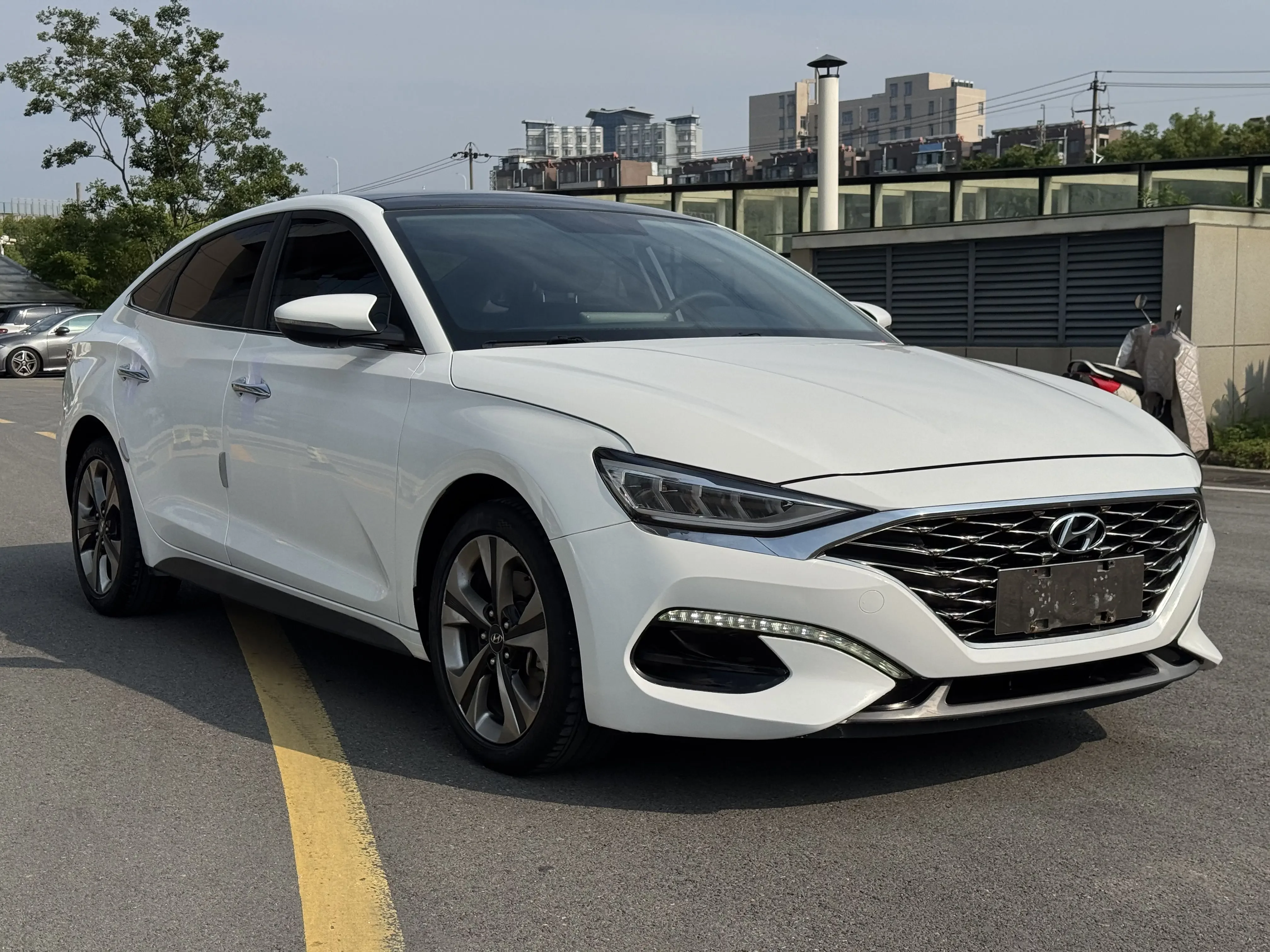 Hyundai Lafesta