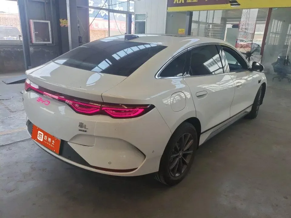BYD Qin L EV