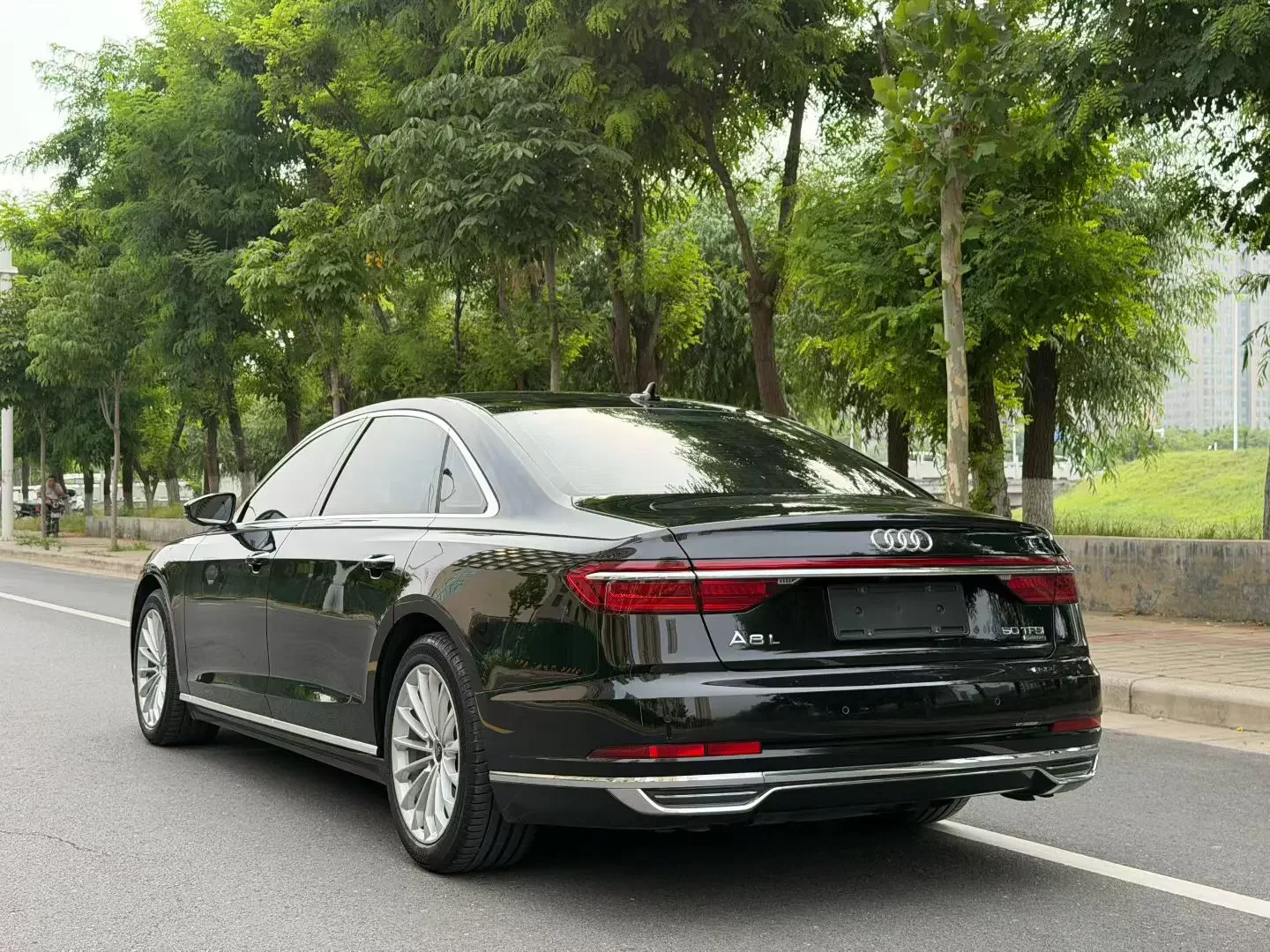 Audi A8