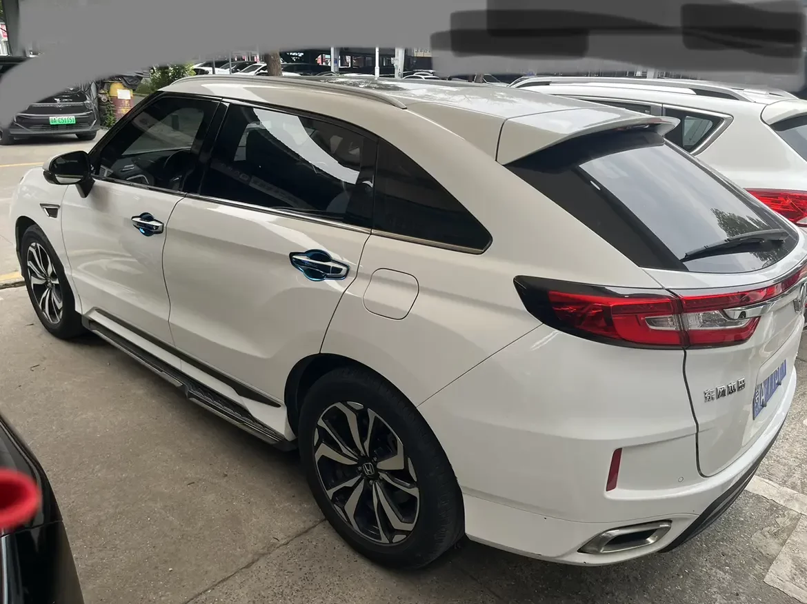 Honda UR-V