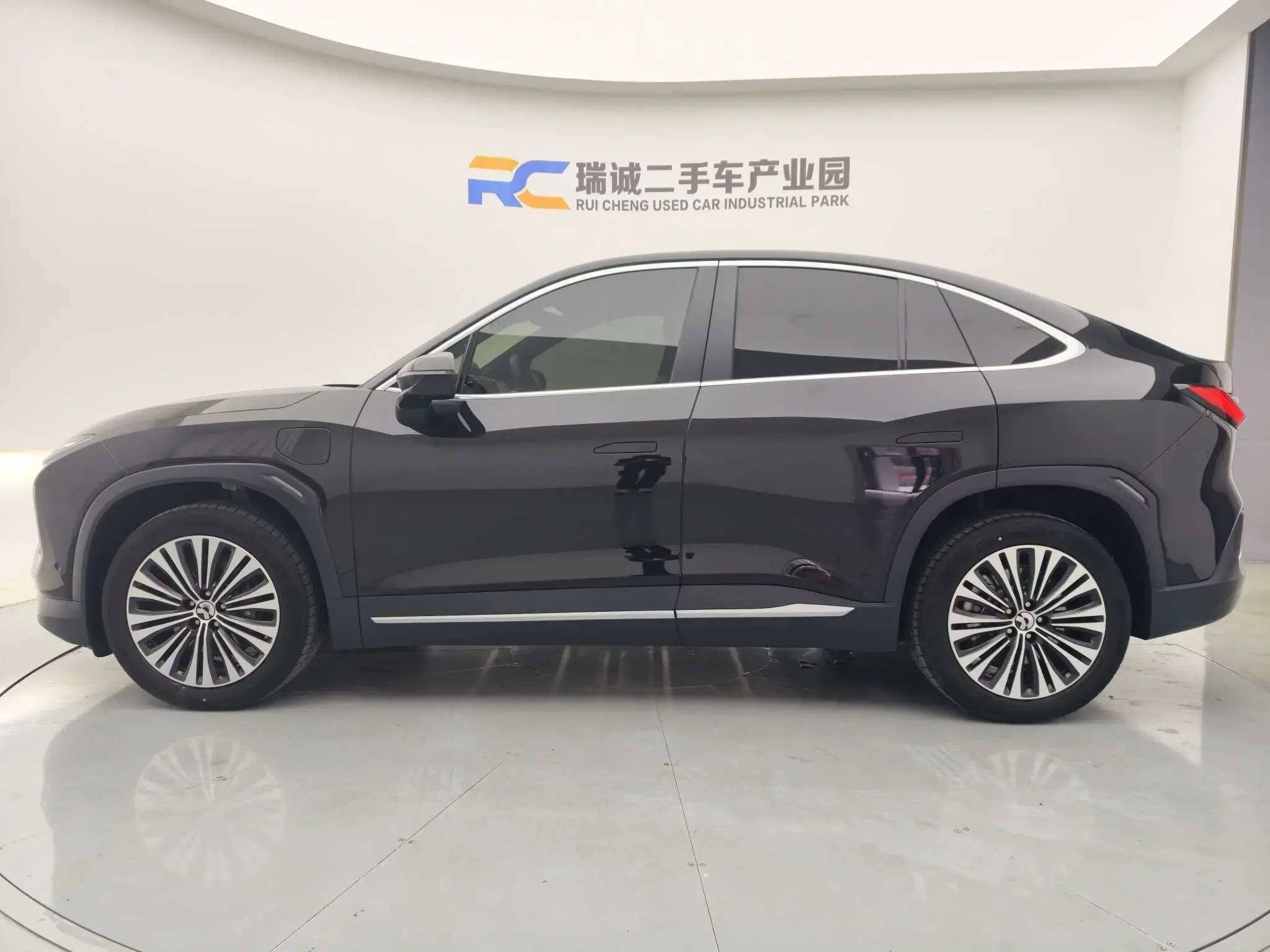 NIO EC6