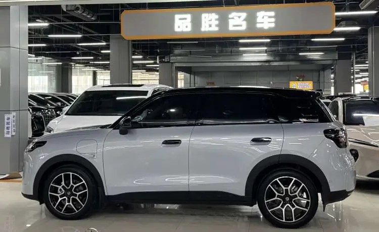 Leapmotor A10