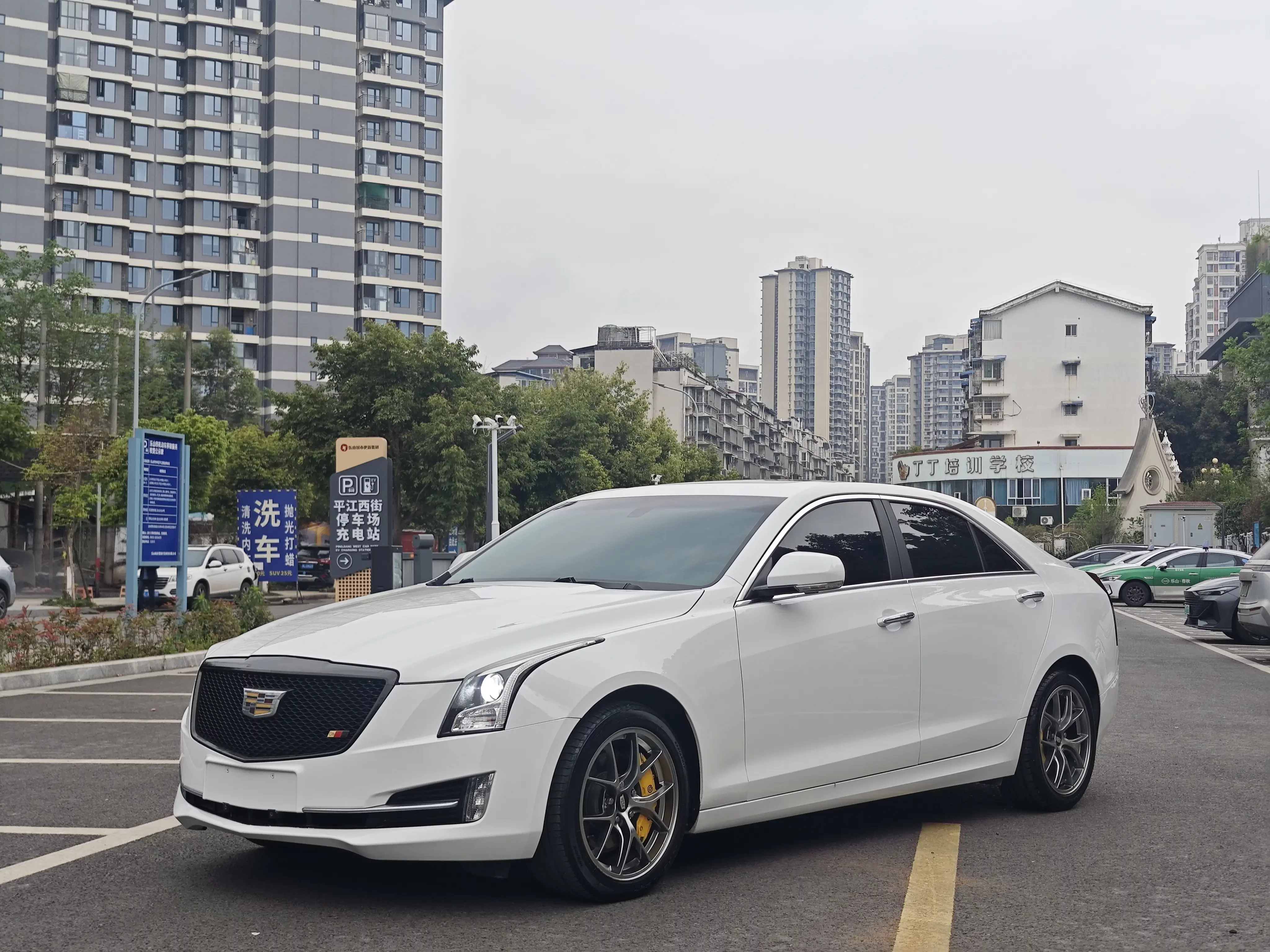 Cadillac ATS-L