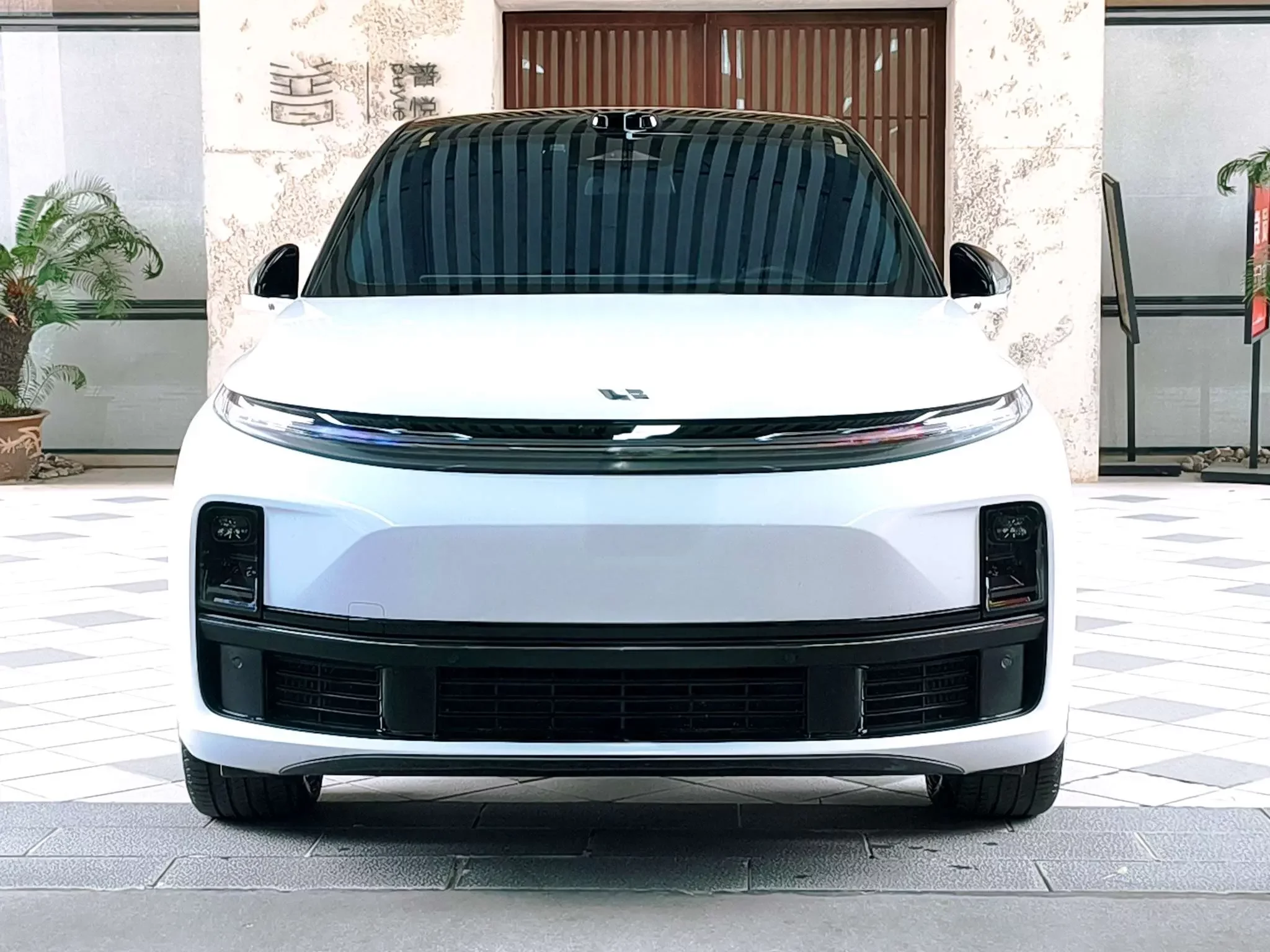 Lixiang L7
