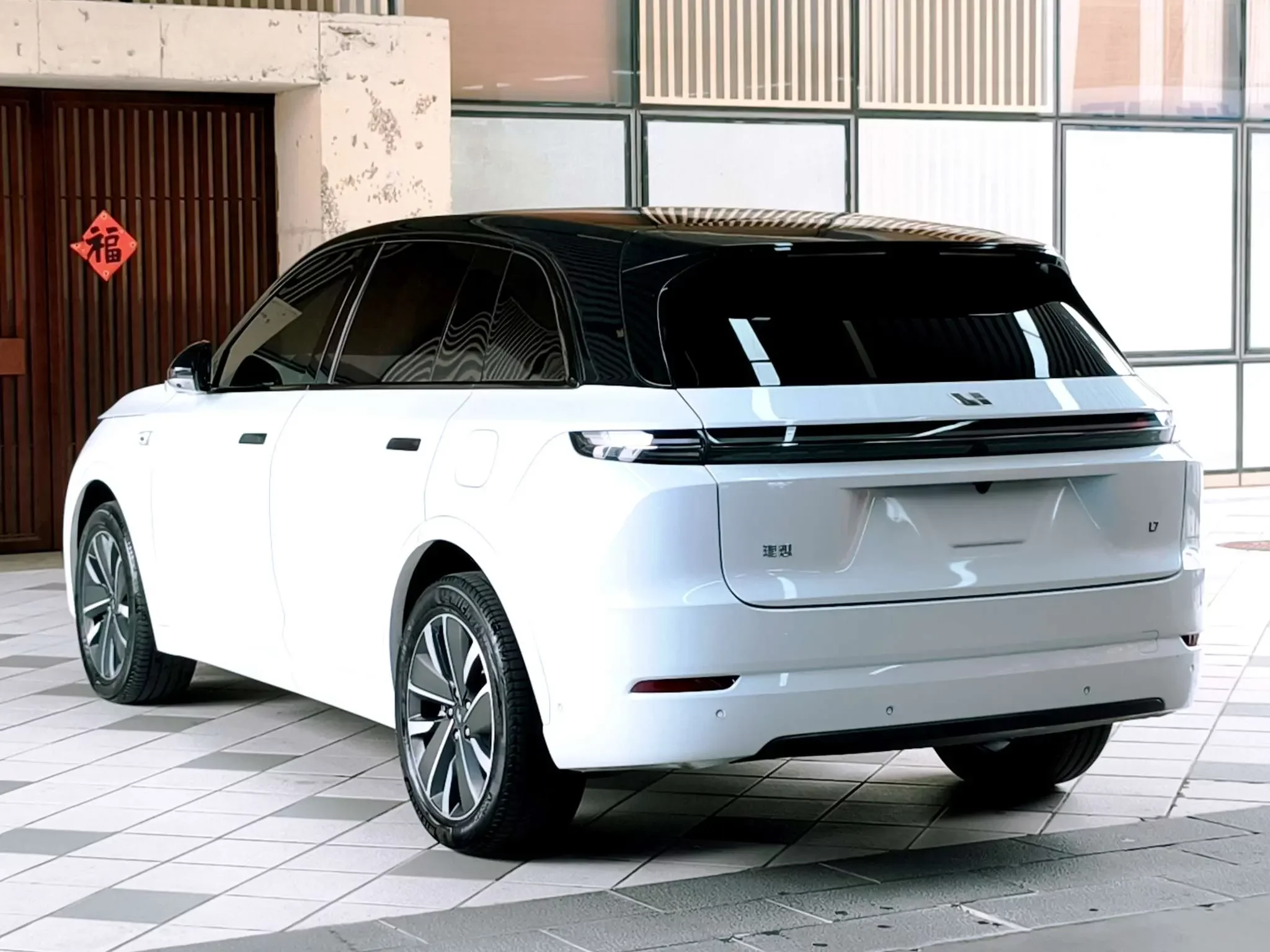 Lixiang L7