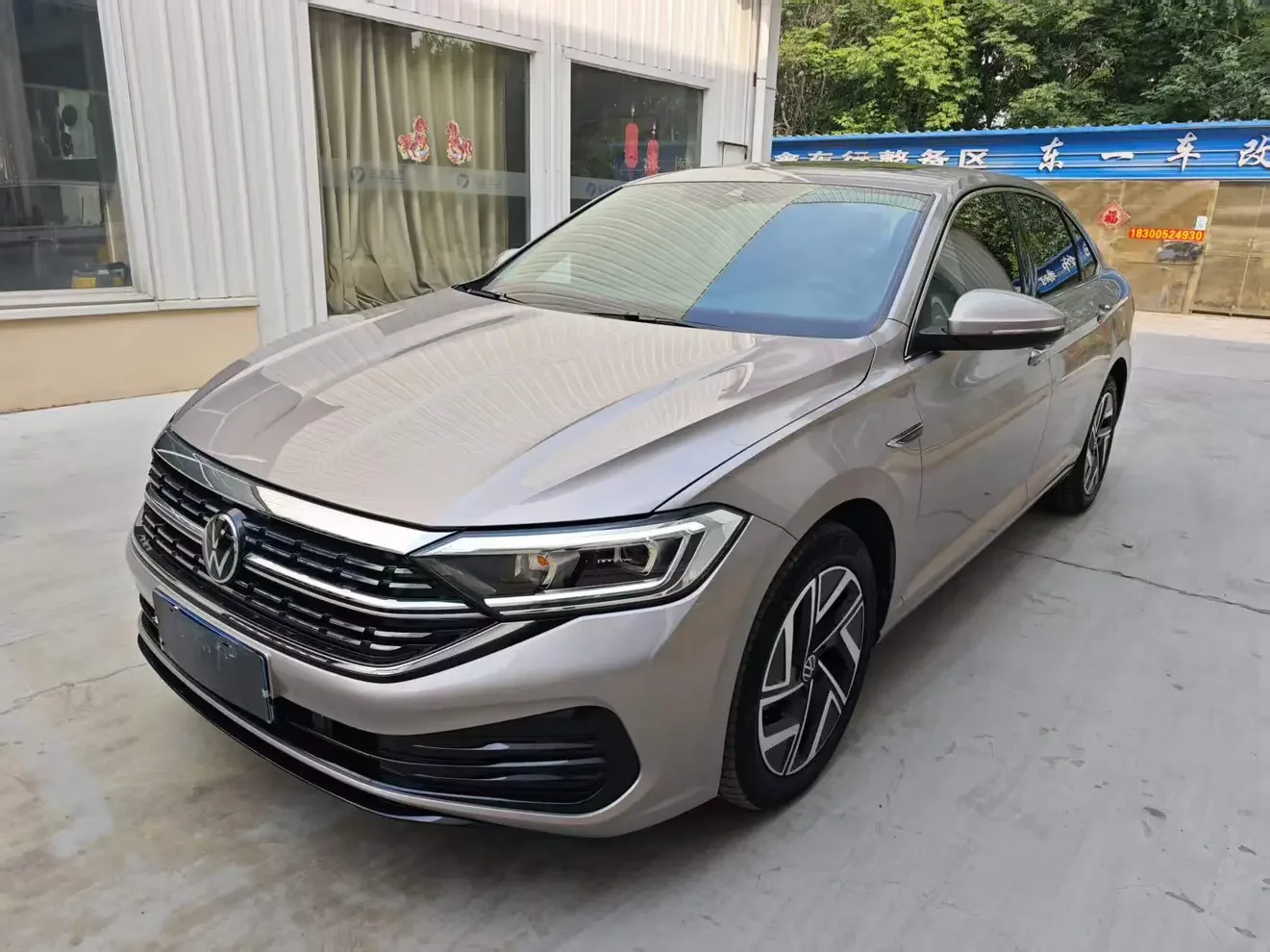 Volkswagen Sagitar