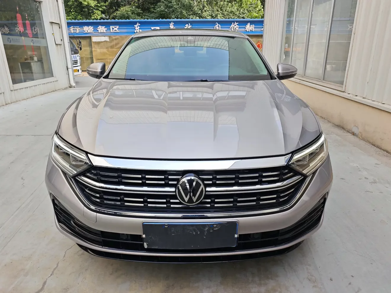 Volkswagen Sagitar