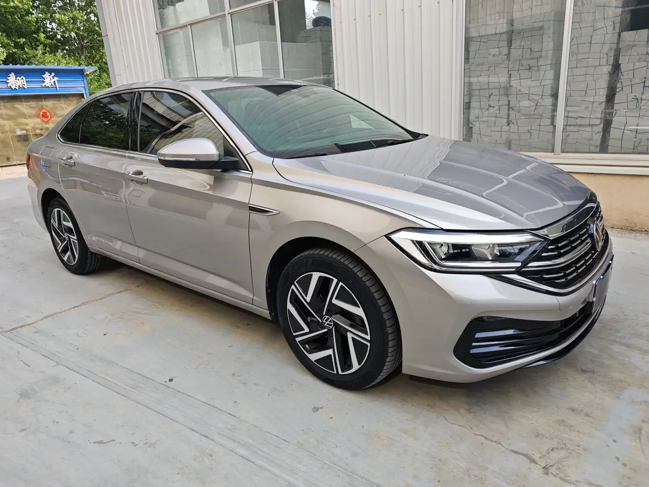 Volkswagen Sagitar