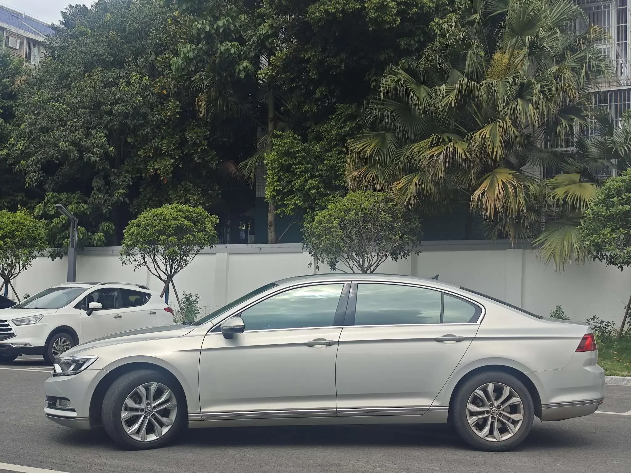 Volkswagen Magotan