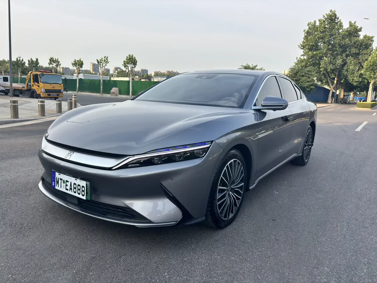 BYD Han EV