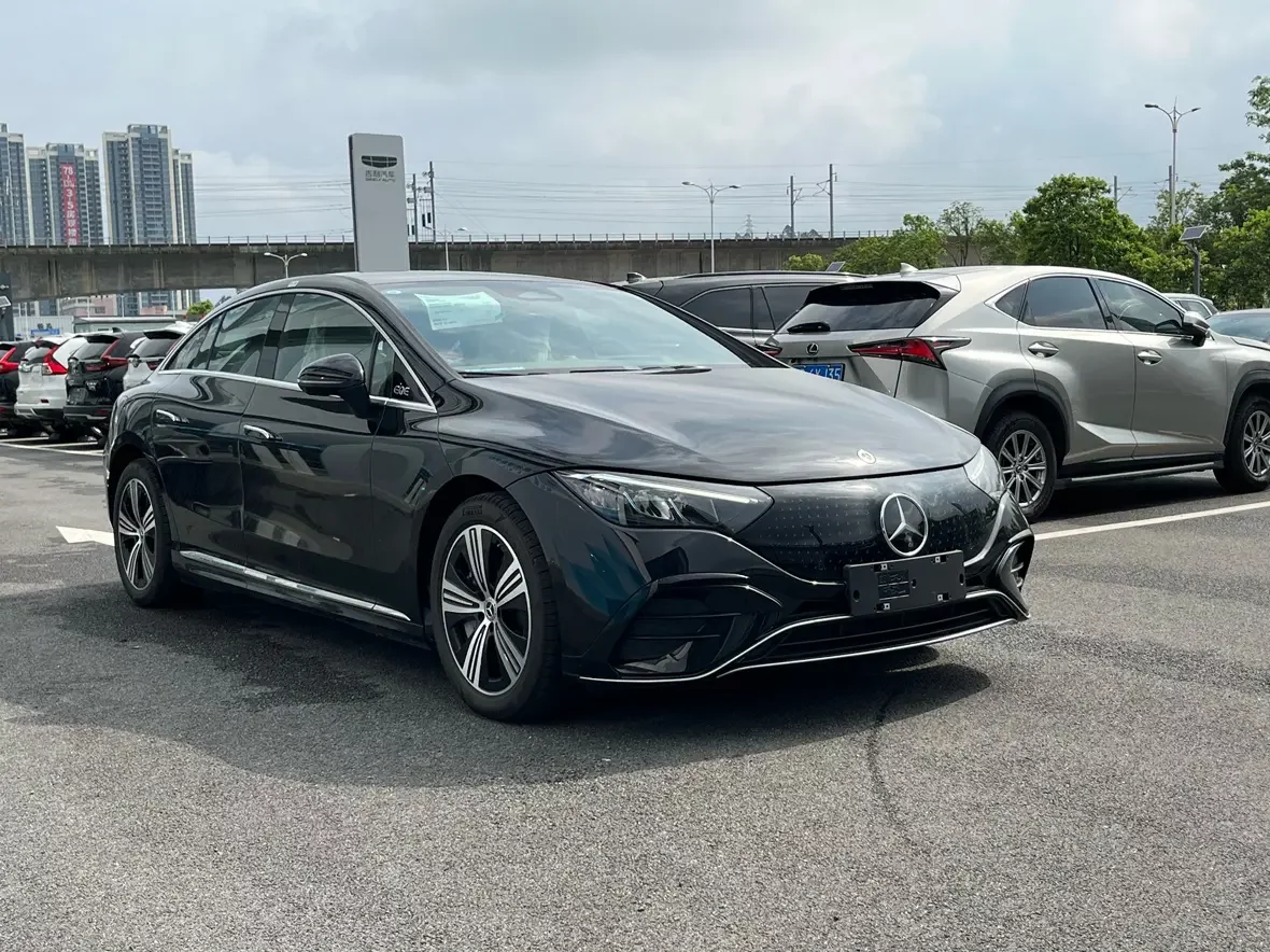 Mercedes-Benz EQE