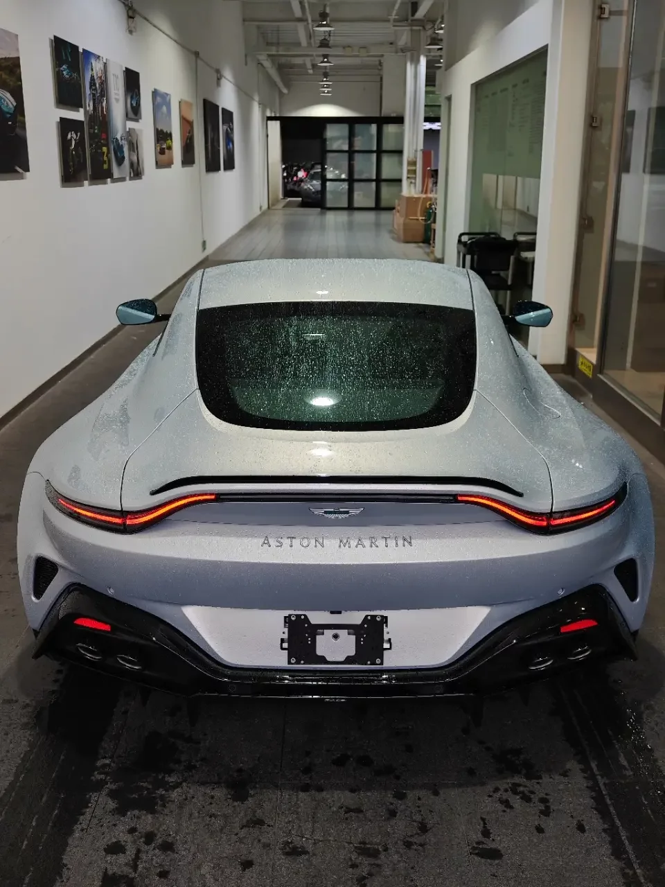 Aston Martin Vantage