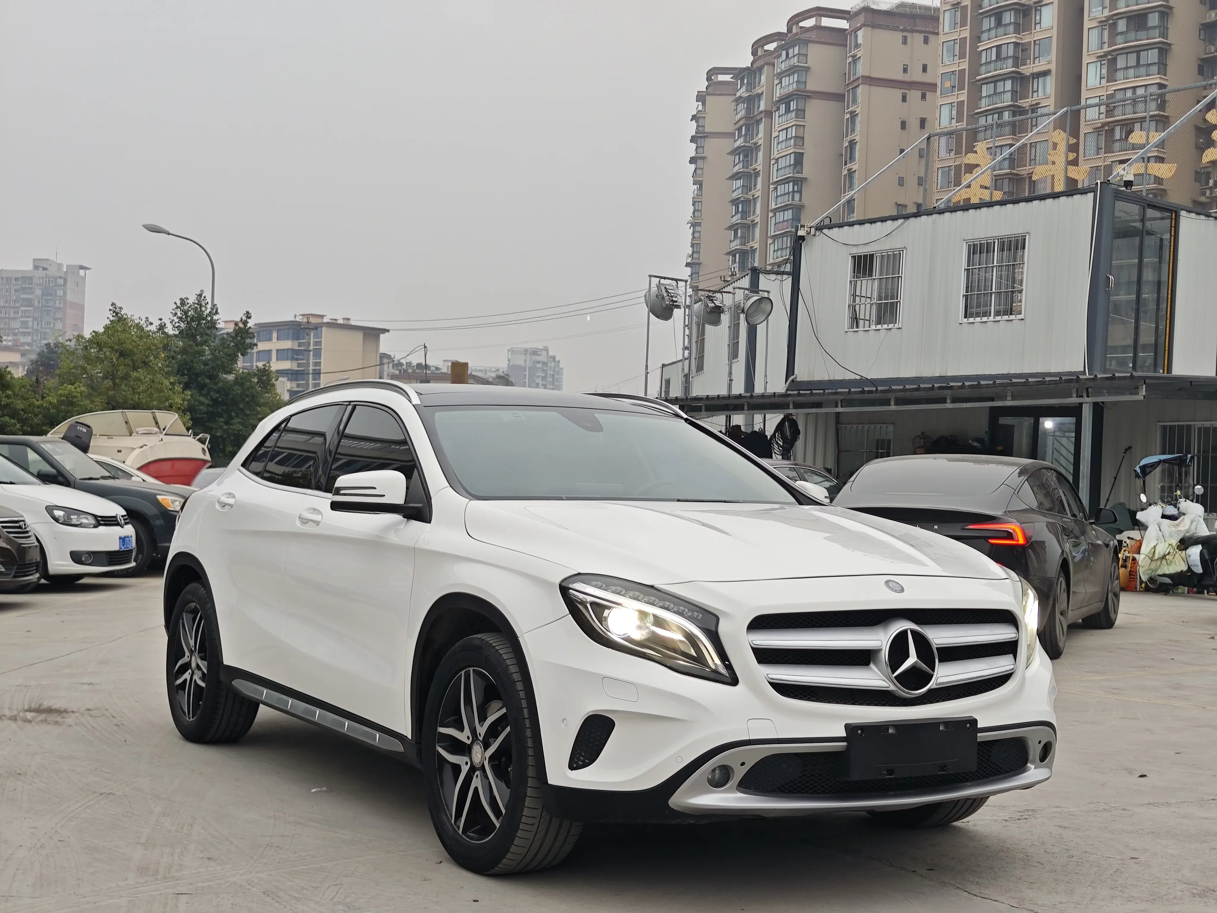 Mercedes-Benz GLA