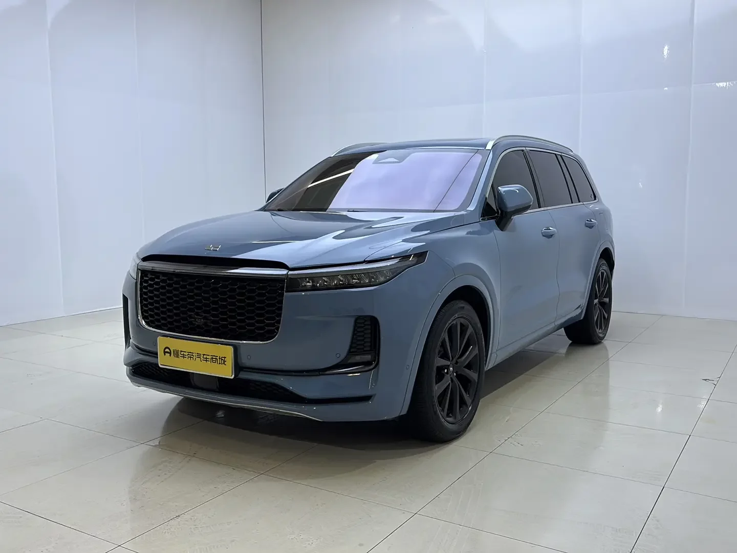 Li ONE (Ideal ONE)  из Китая