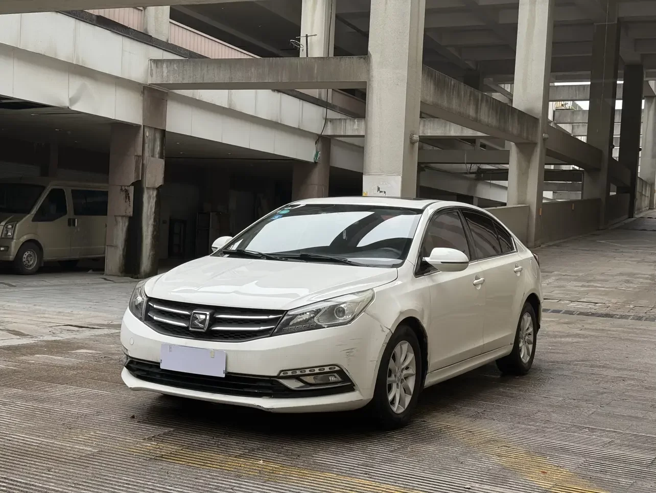 Zotye Z500