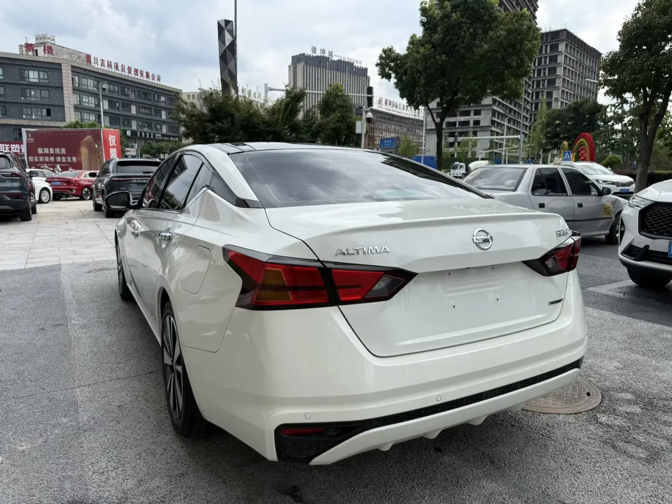 Nissan Altima