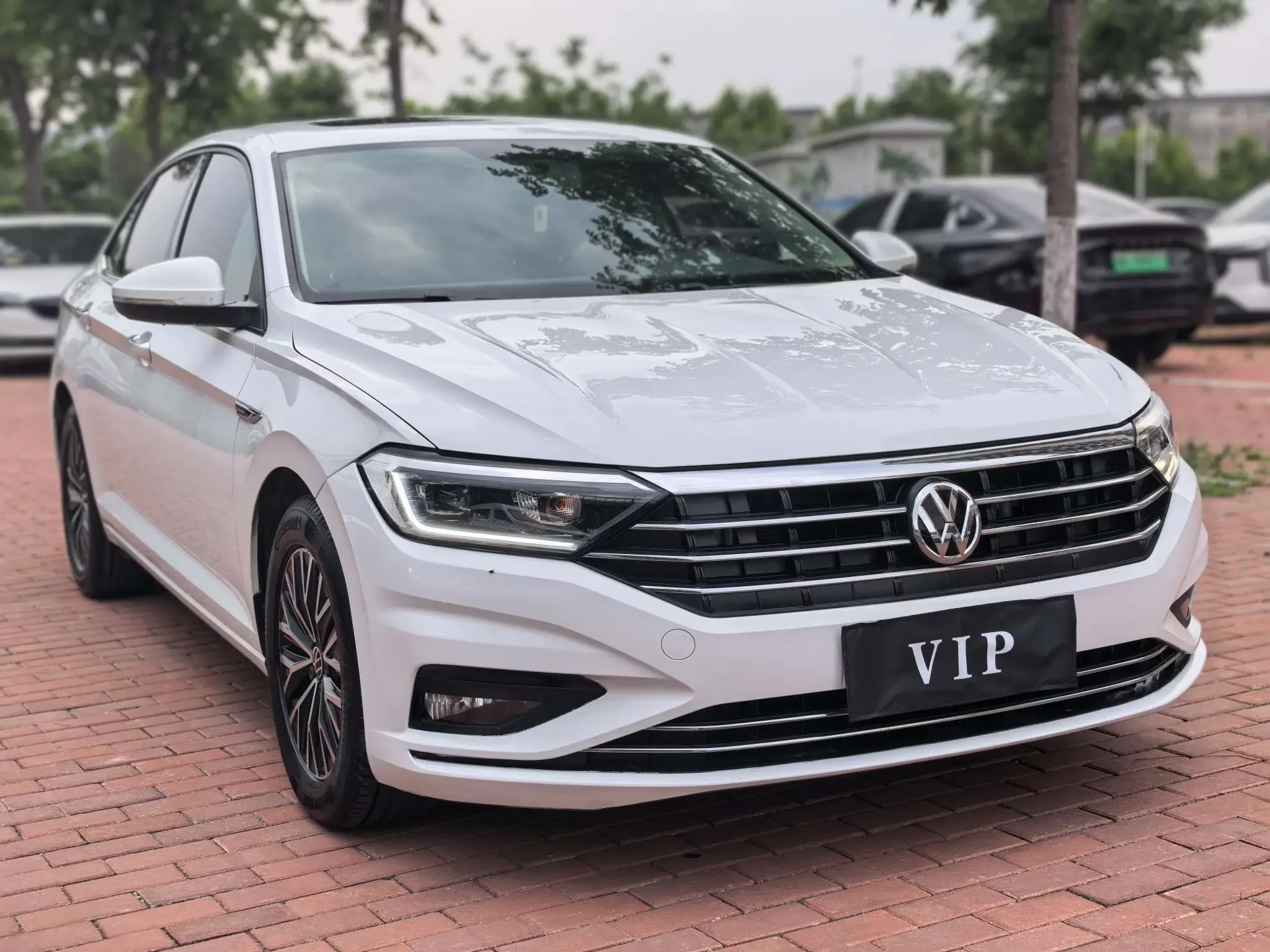 Volkswagen Sagitar