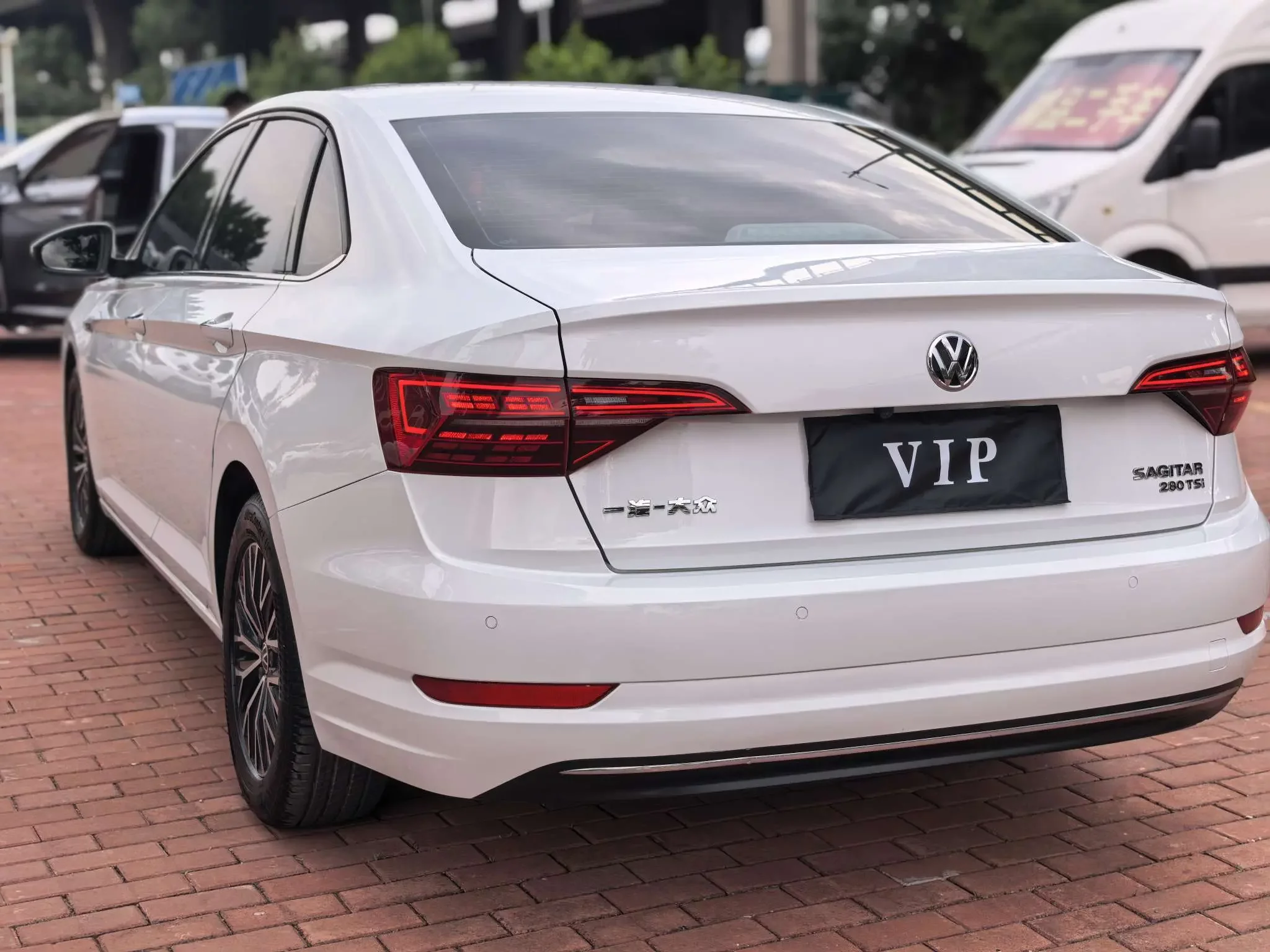 Volkswagen Sagitar