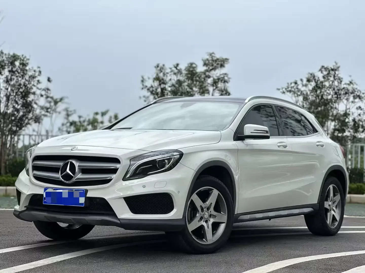 Mercedes-Benz GLA