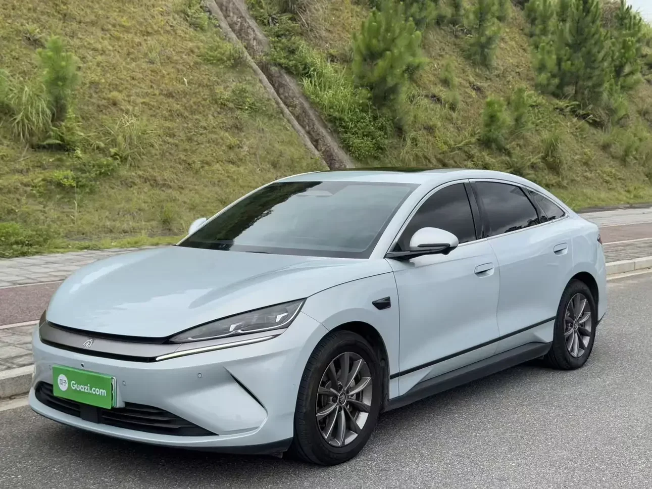 BYD Qin L EV