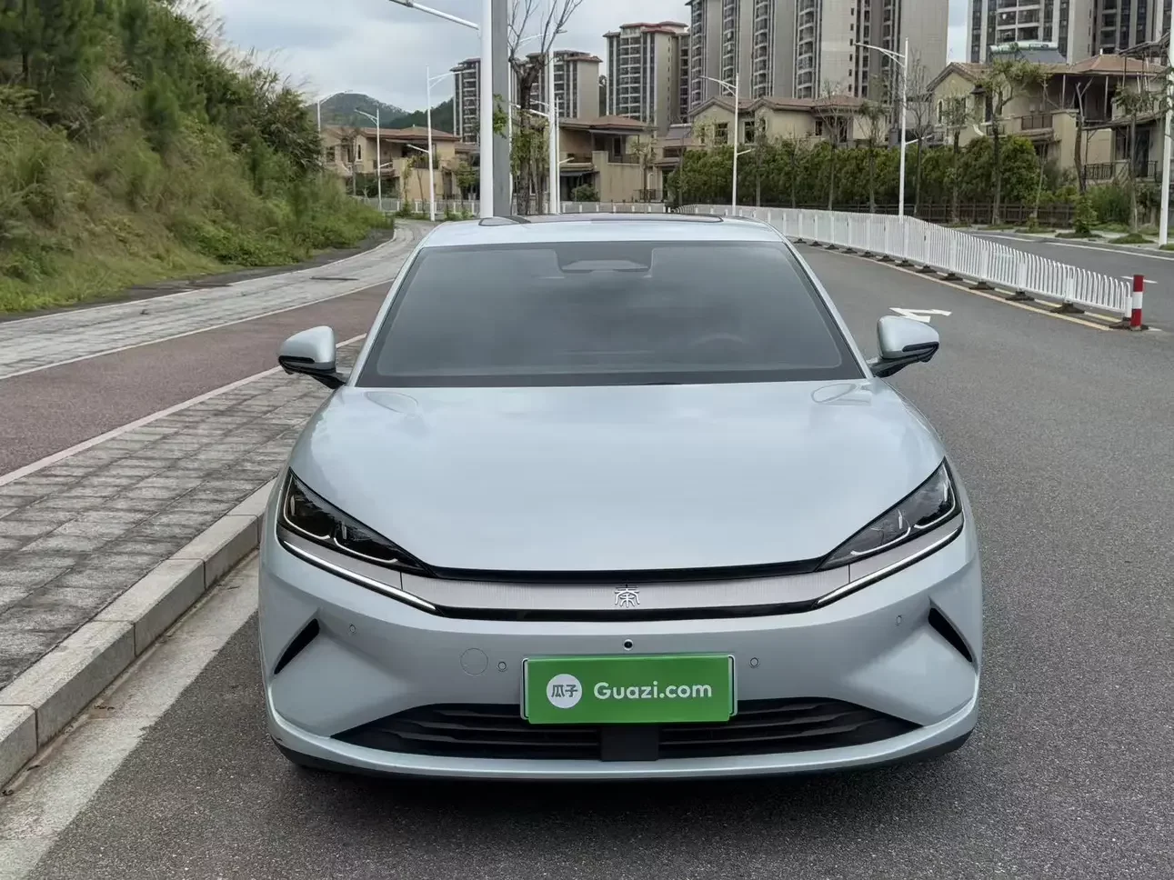 BYD Qin L EV
