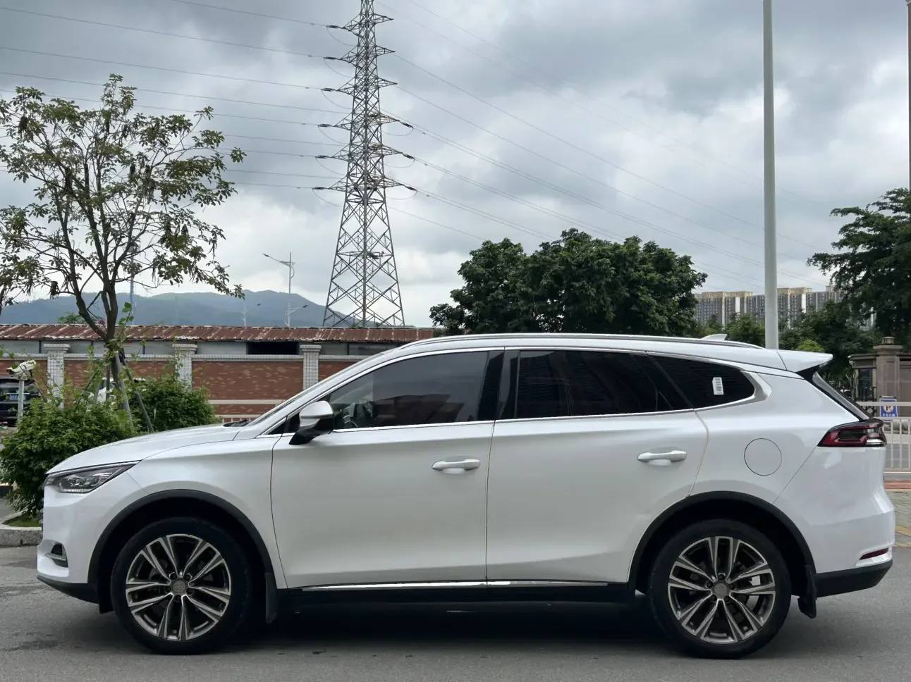 BYD Tang