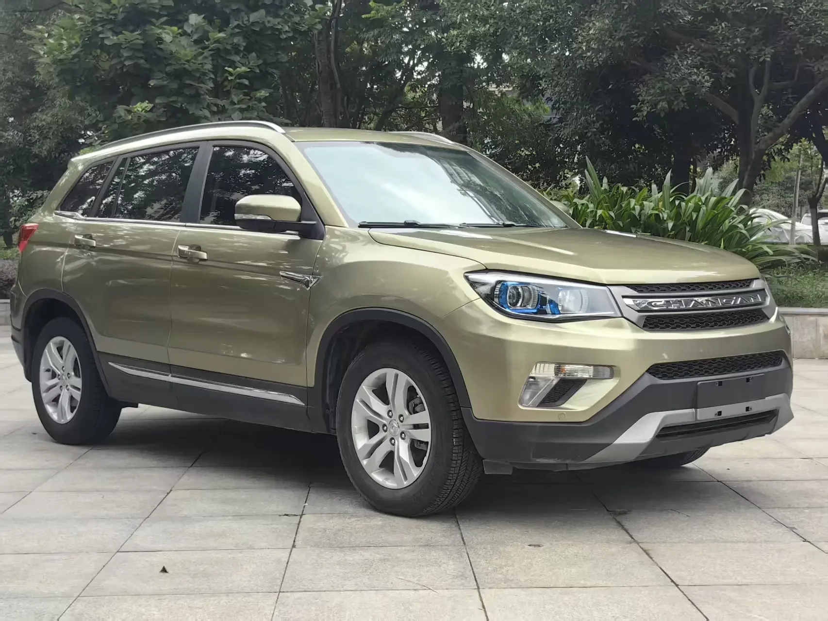 Changan CS75