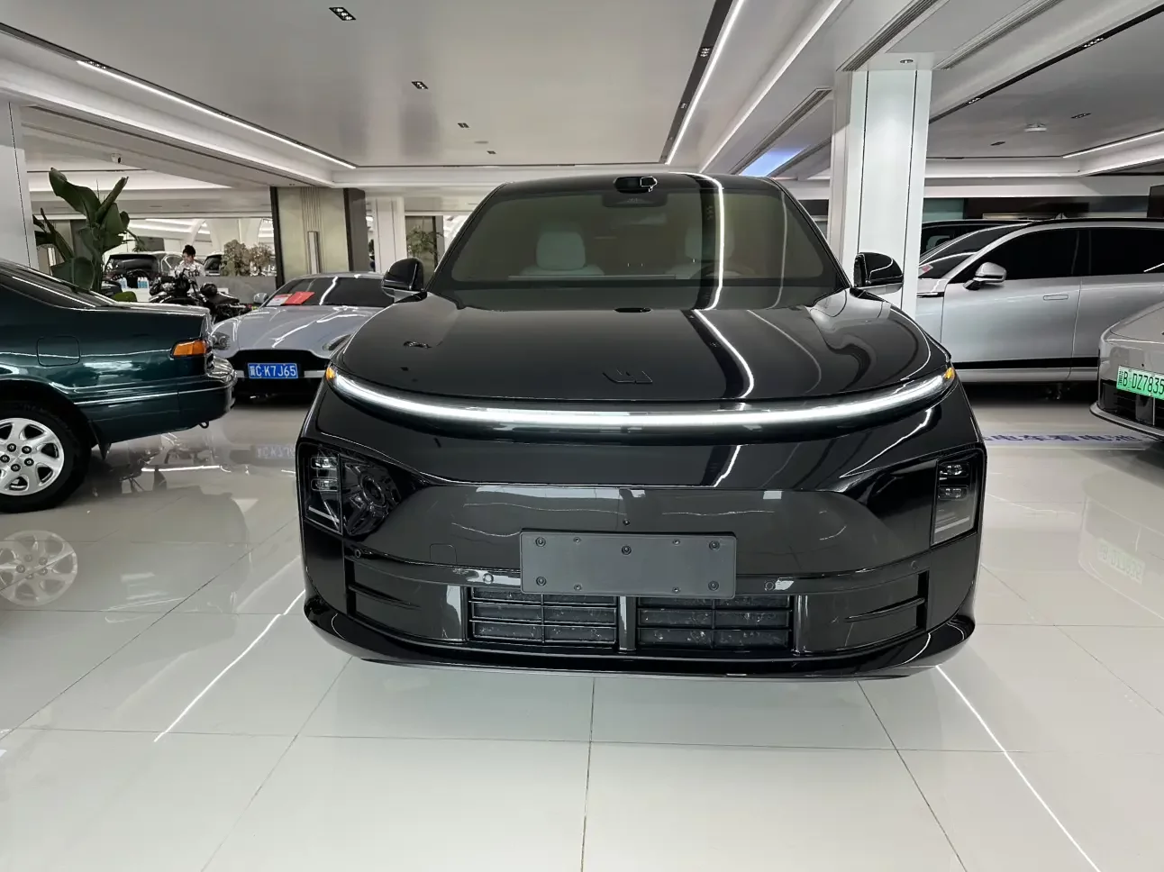 Lixiang L6