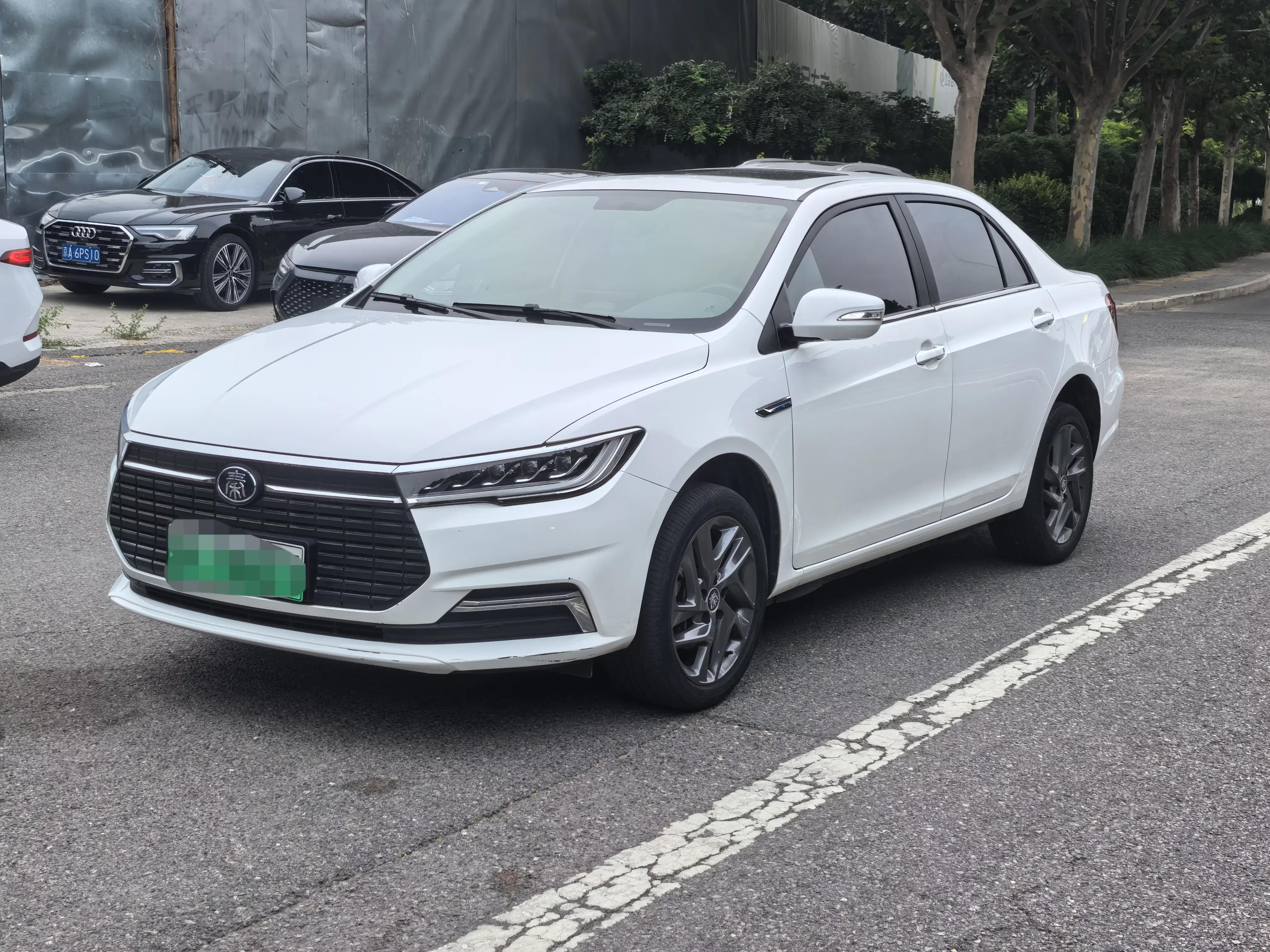 BYD QinEV