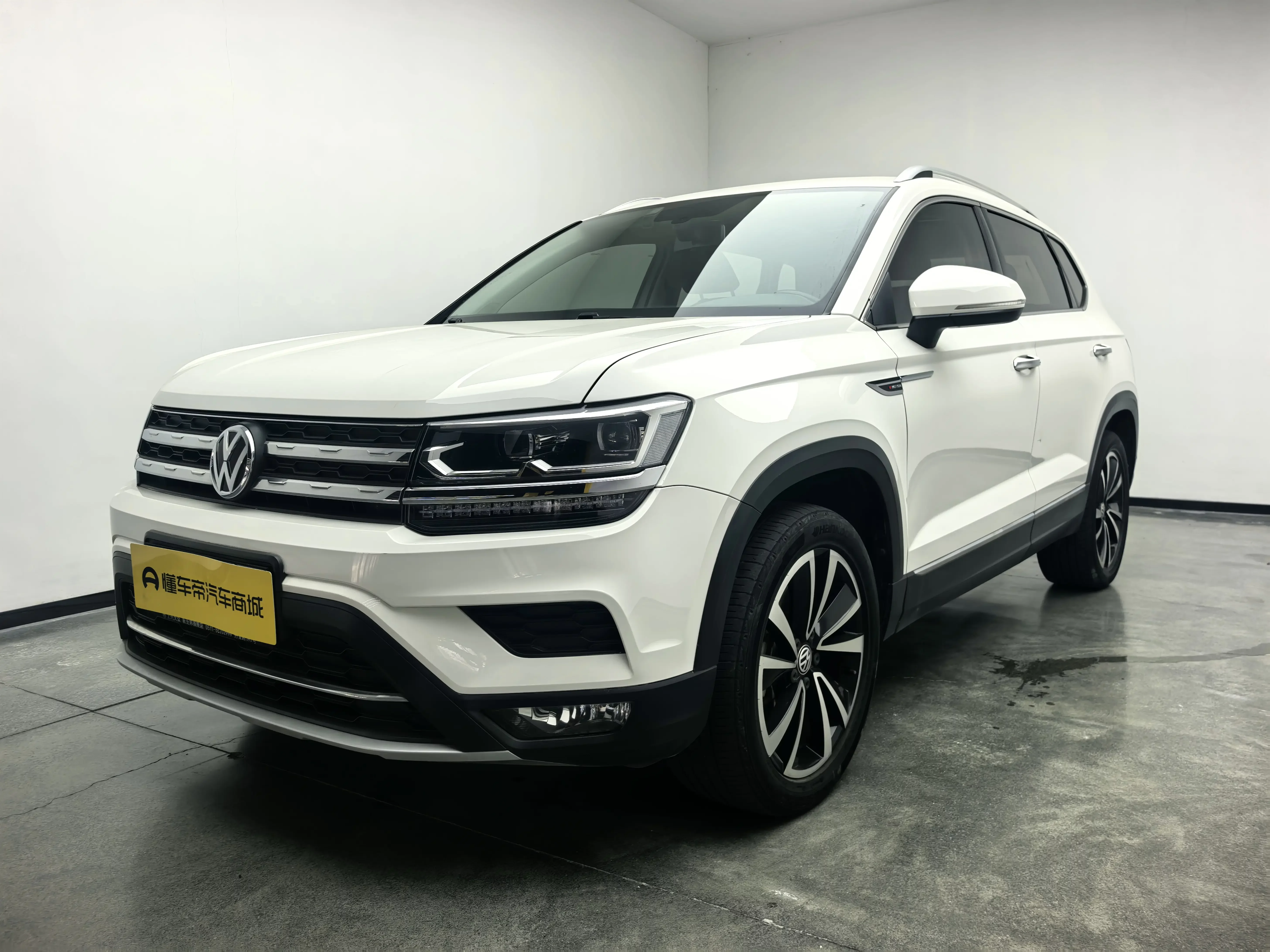 Volkswagen Tharu