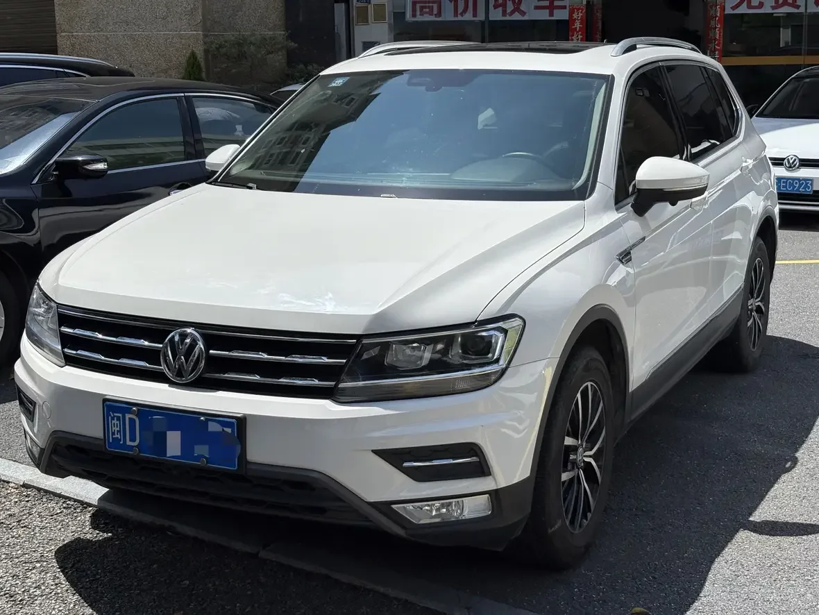 Volkswagen Tiguan L