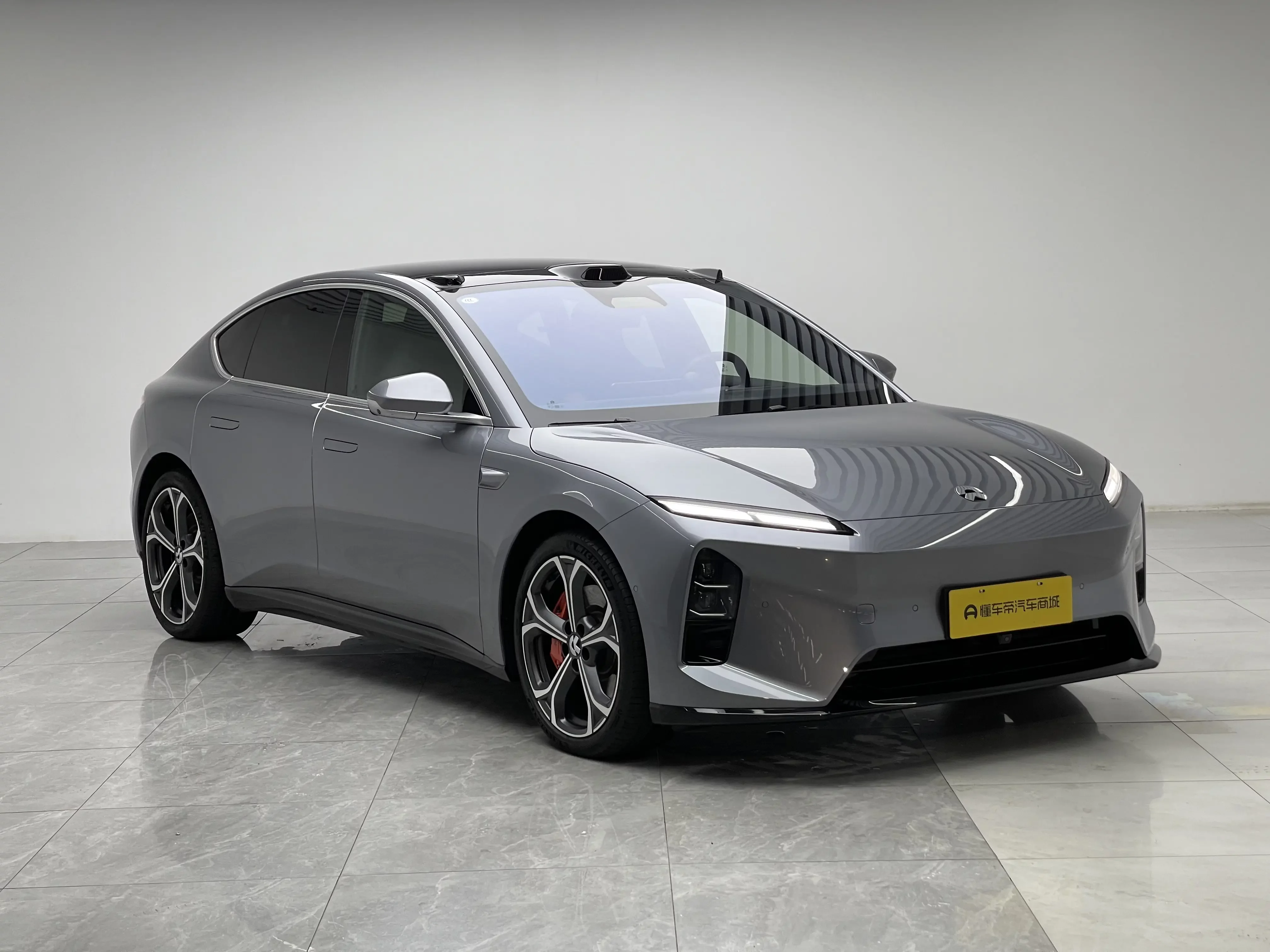 NIO ET5