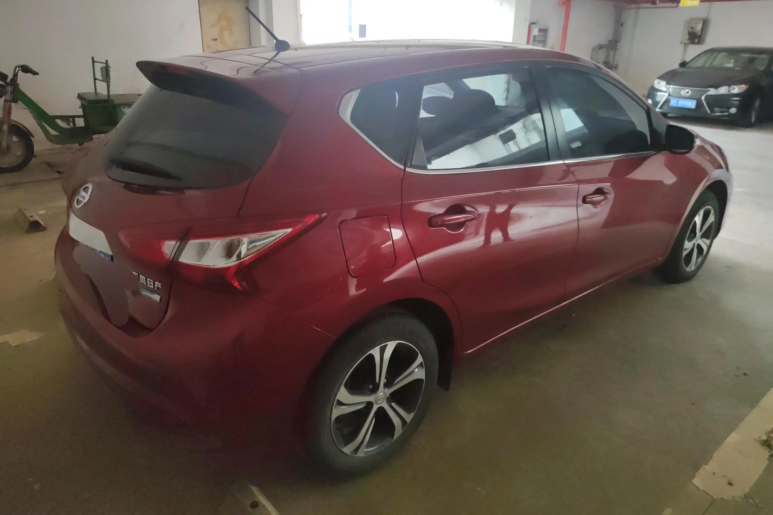 Nissan Tiida