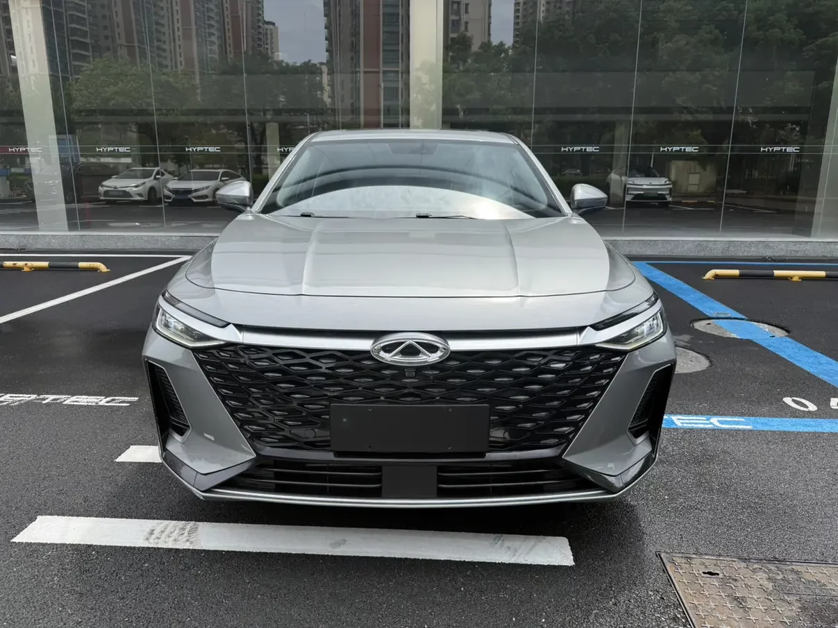 Chery Arrizo 8