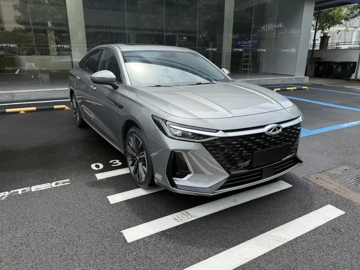 Chery Arrizo 8