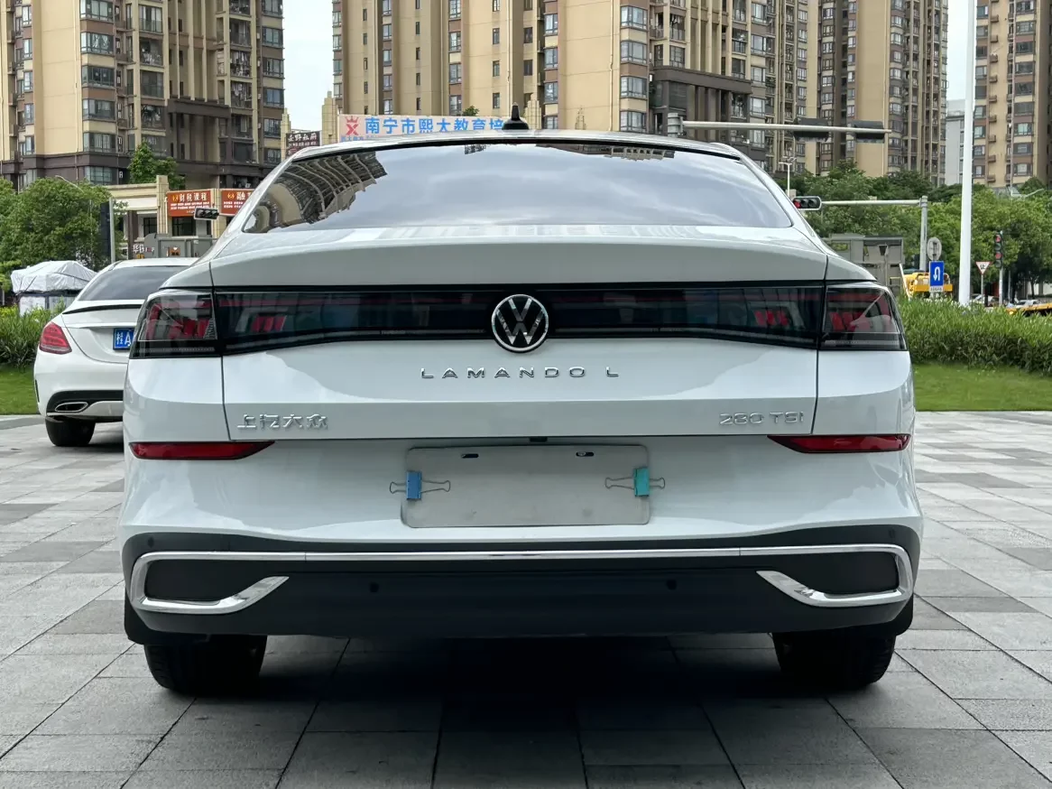 Volkswagen Lamando