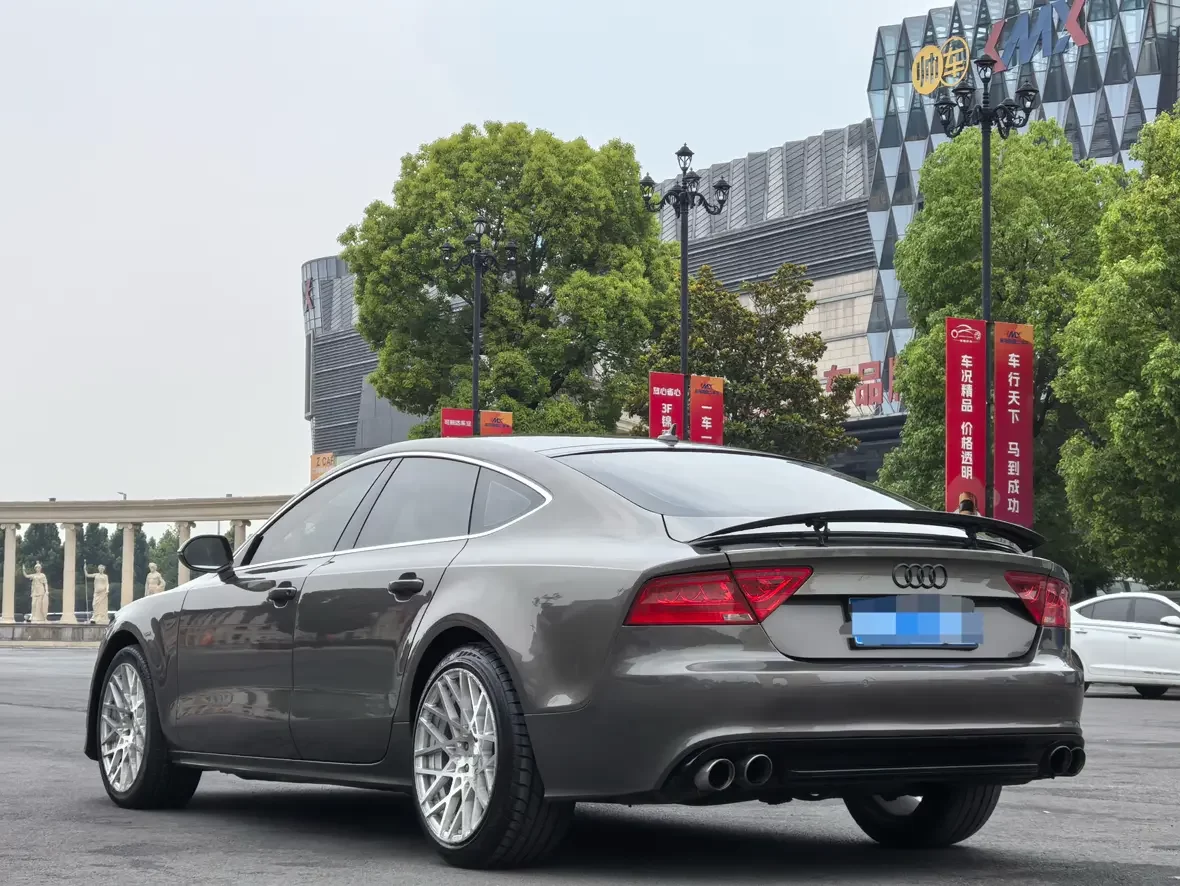 Audi A7