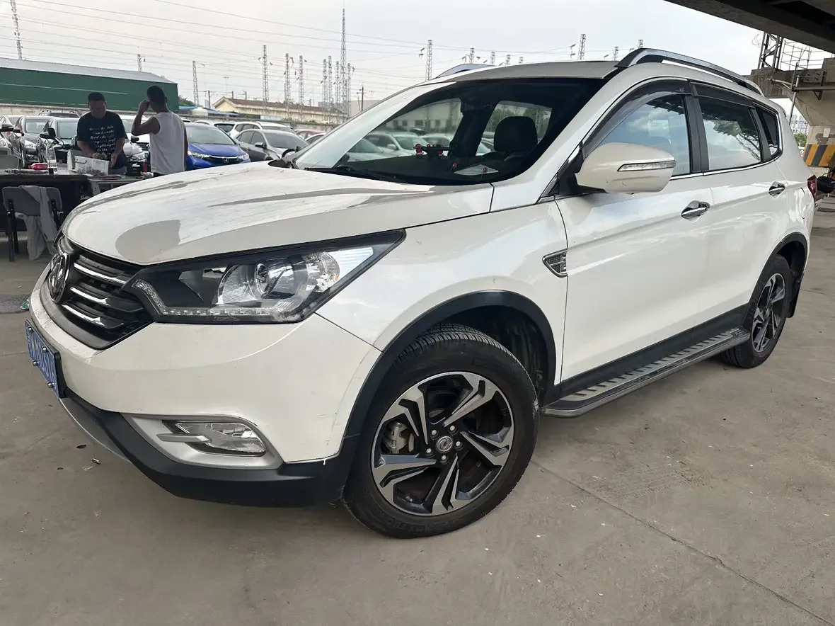 Dongfeng Fengshen AX7