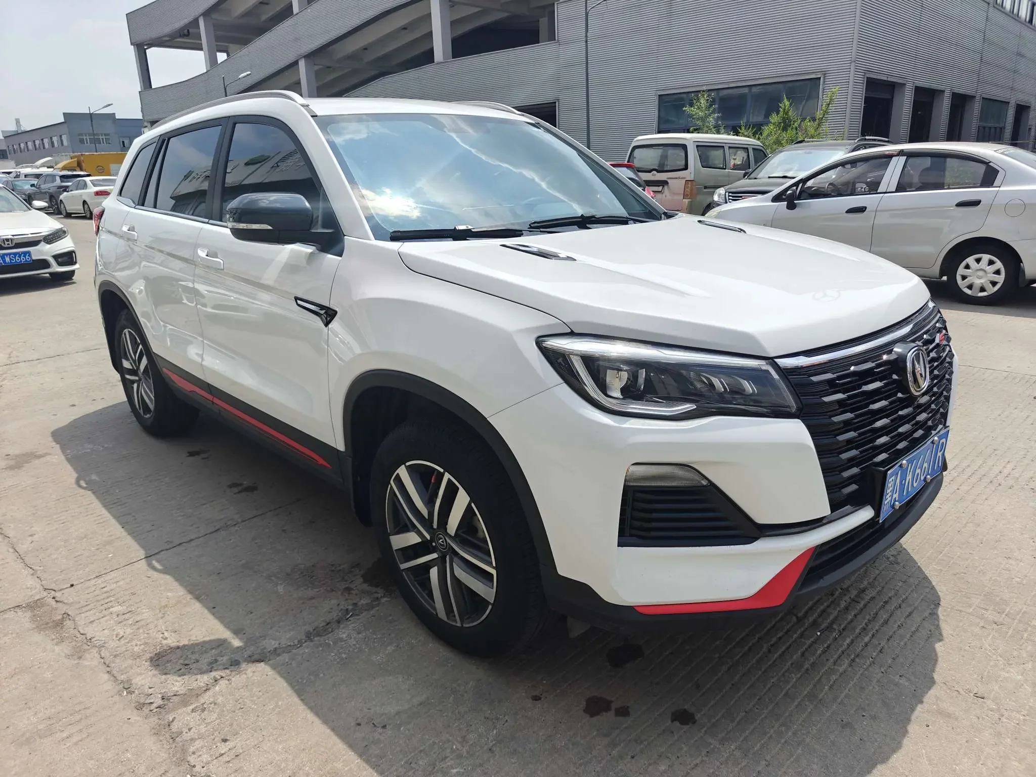 Changan CS75