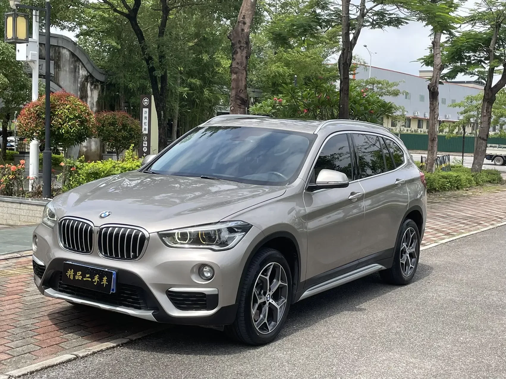 BMW X1