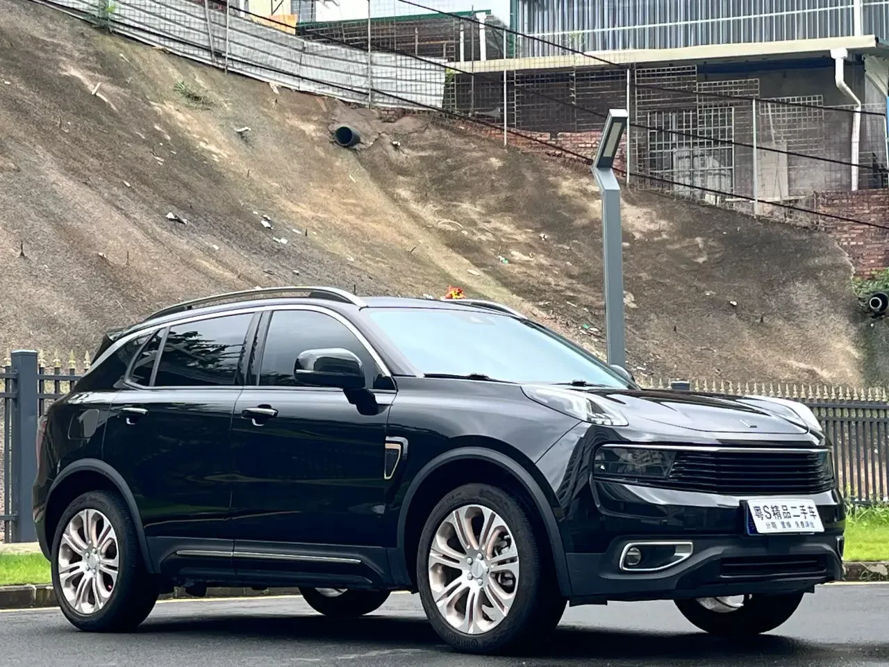 Lynk & Co 01