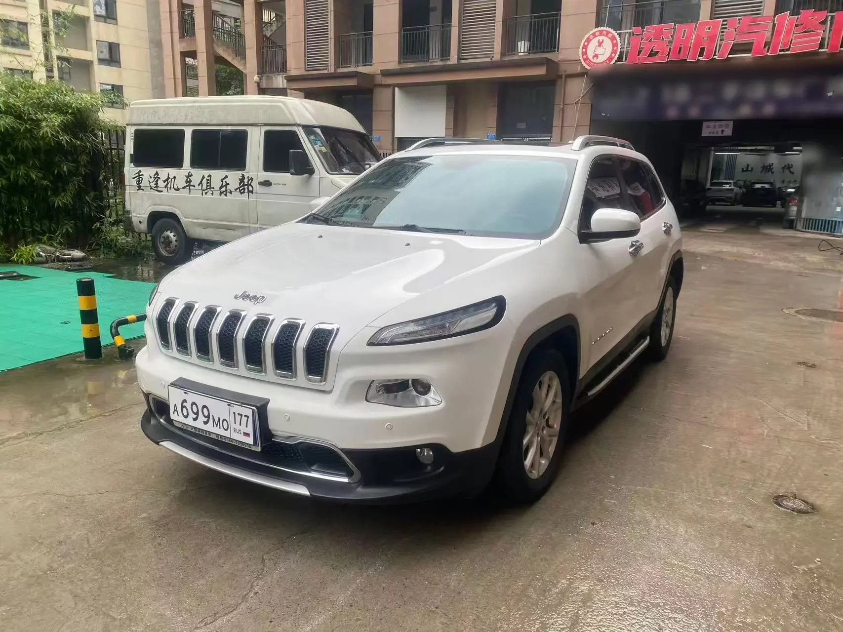 Jeep Cherokee  из Китая