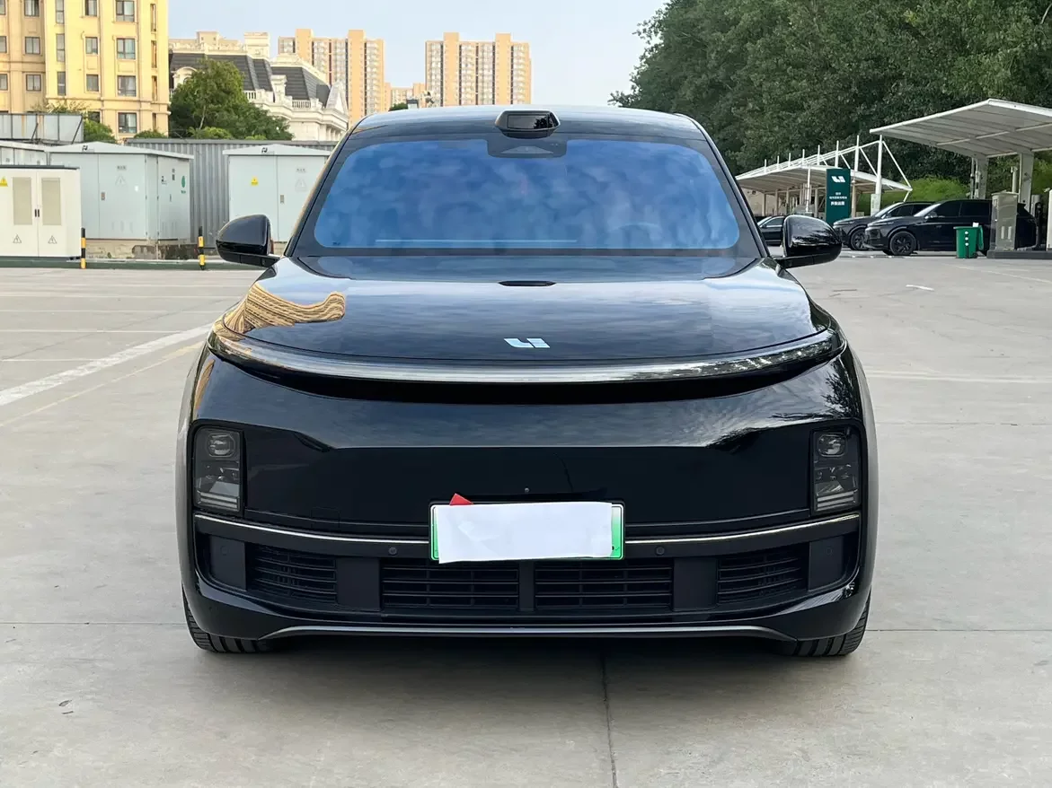 Lixiang L8