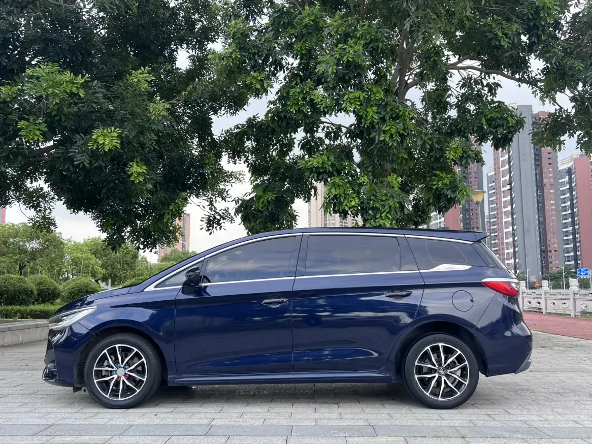BYD Song MAX