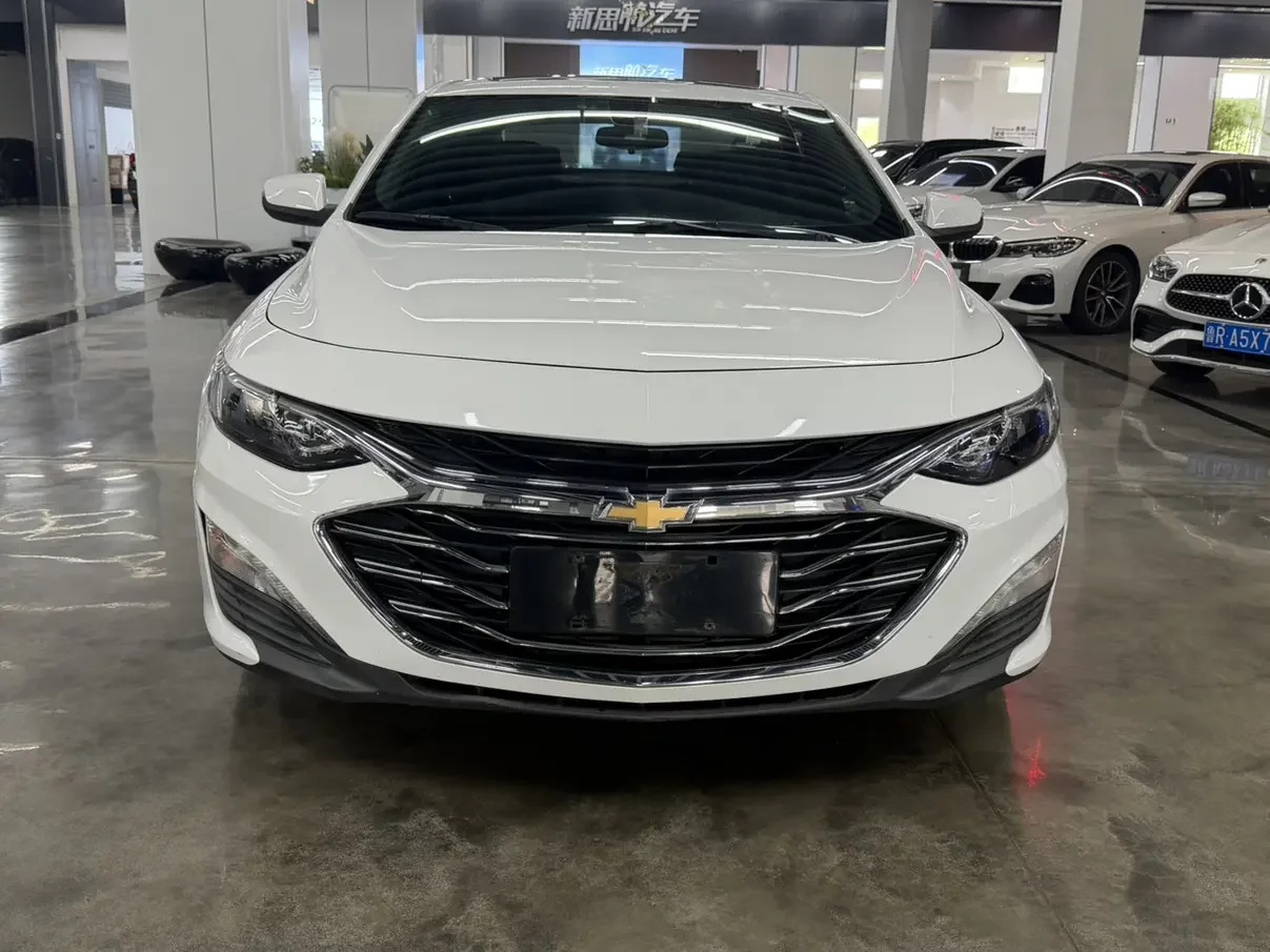Chevrolet Malibu XL