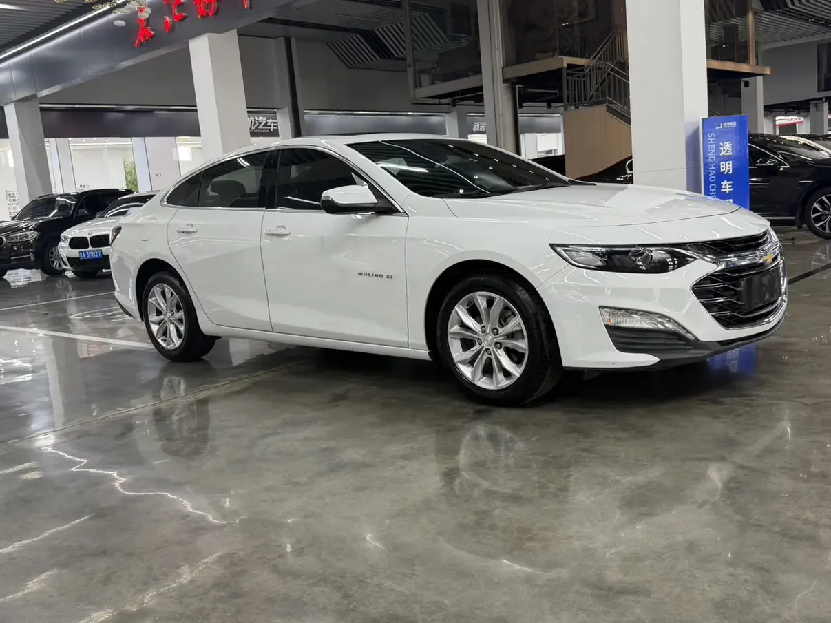 Chevrolet Malibu XL