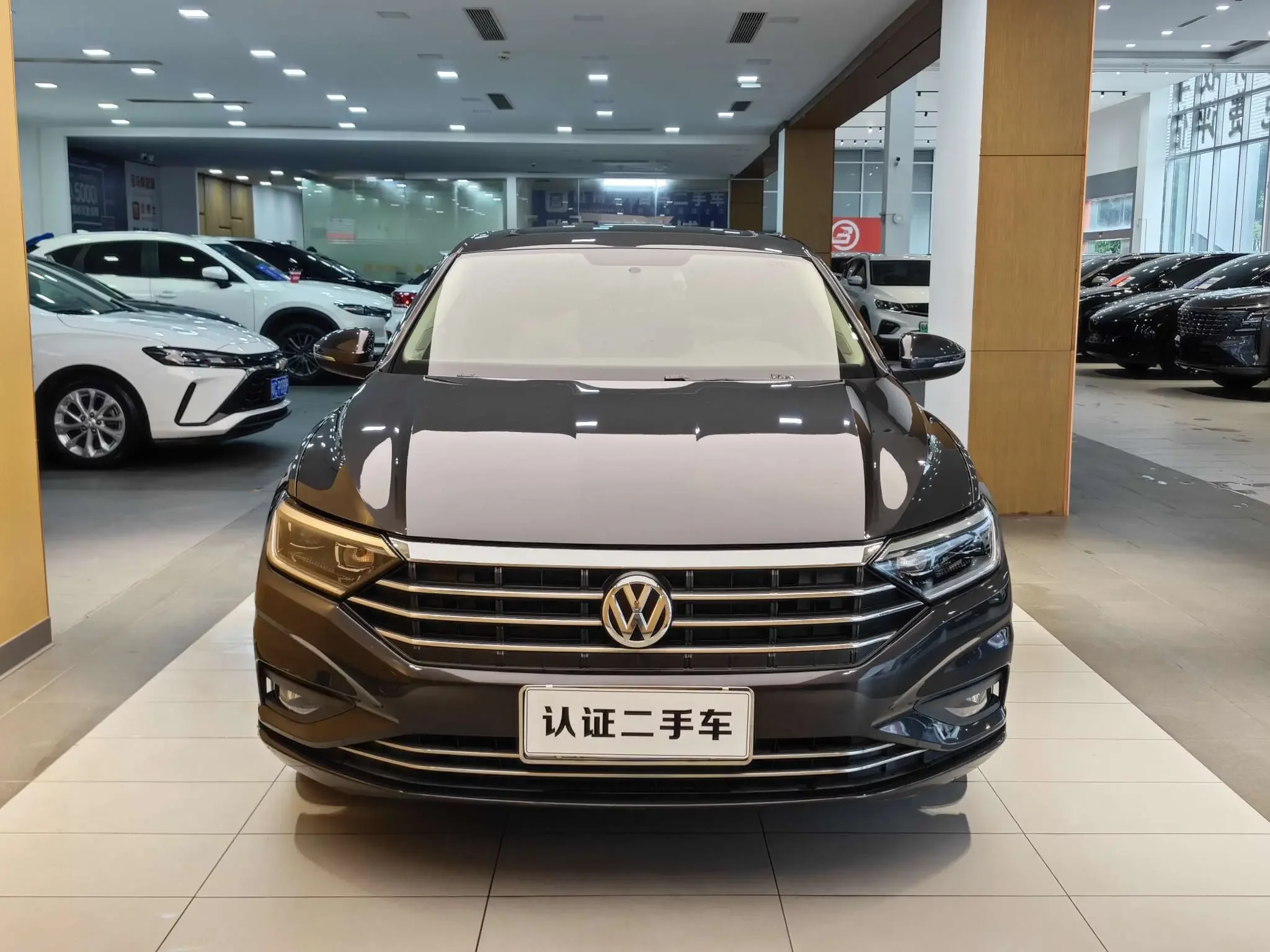 Volkswagen Sagitar