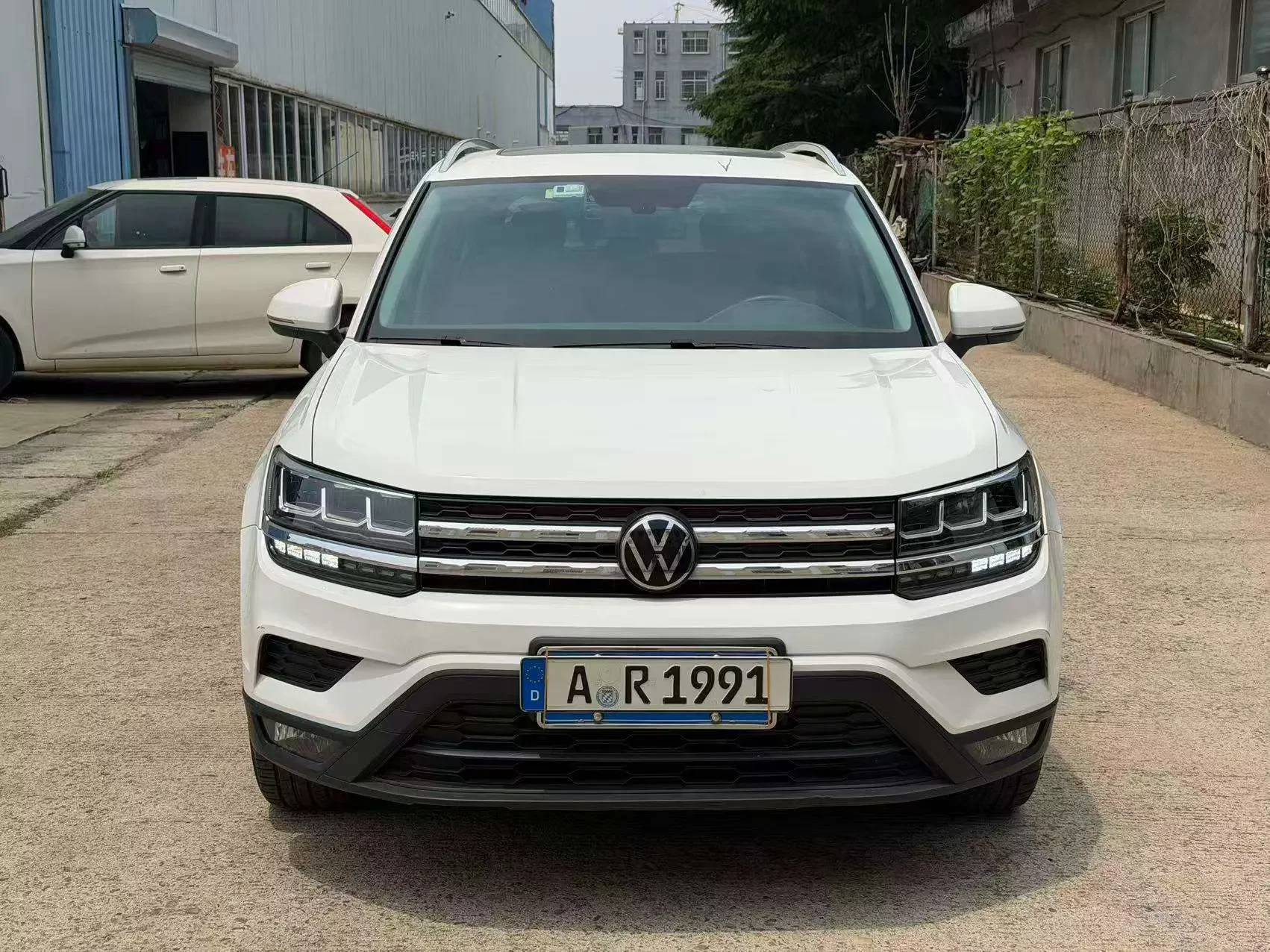 Volkswagen Tharu
