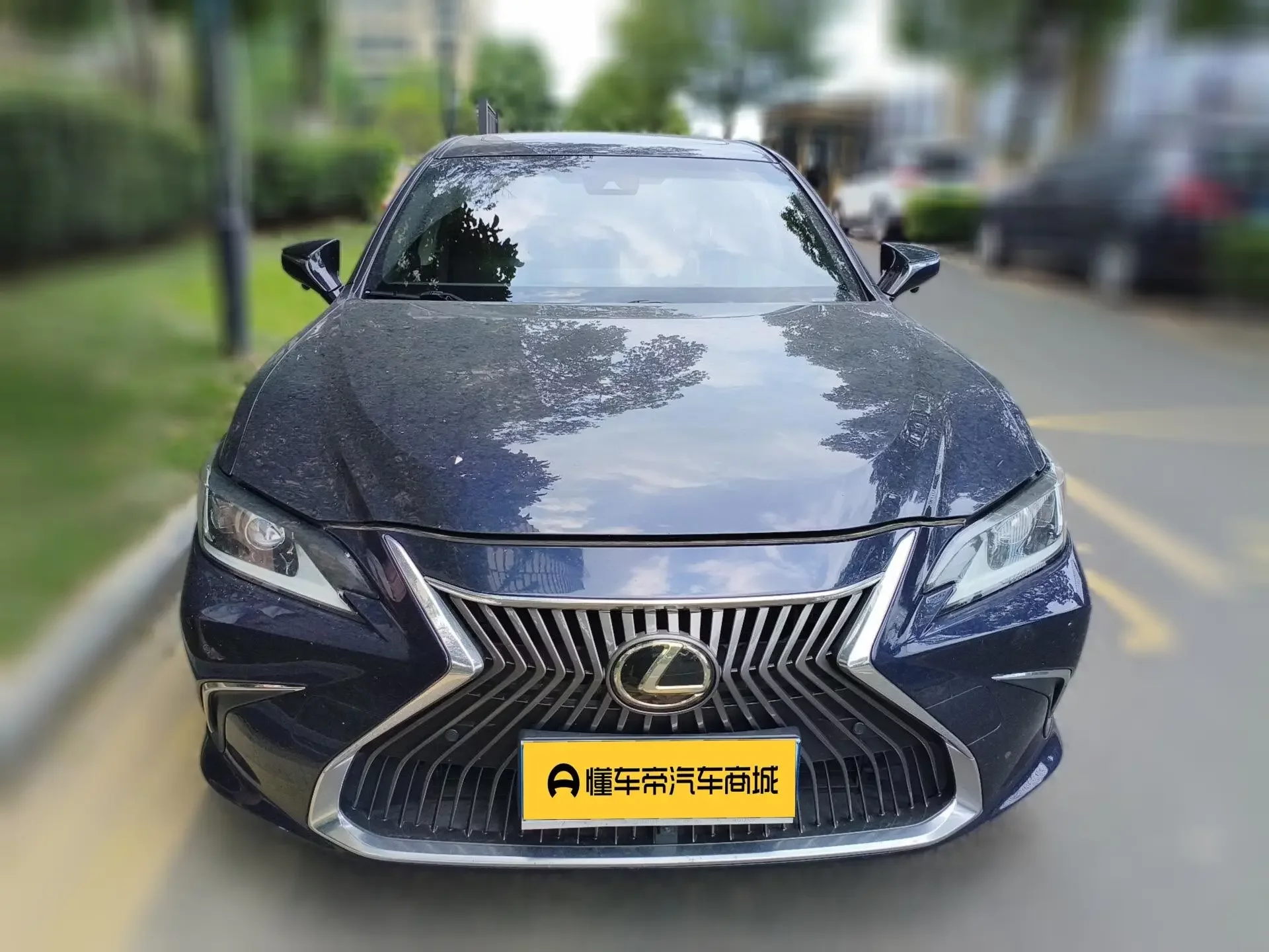 Lexus ES